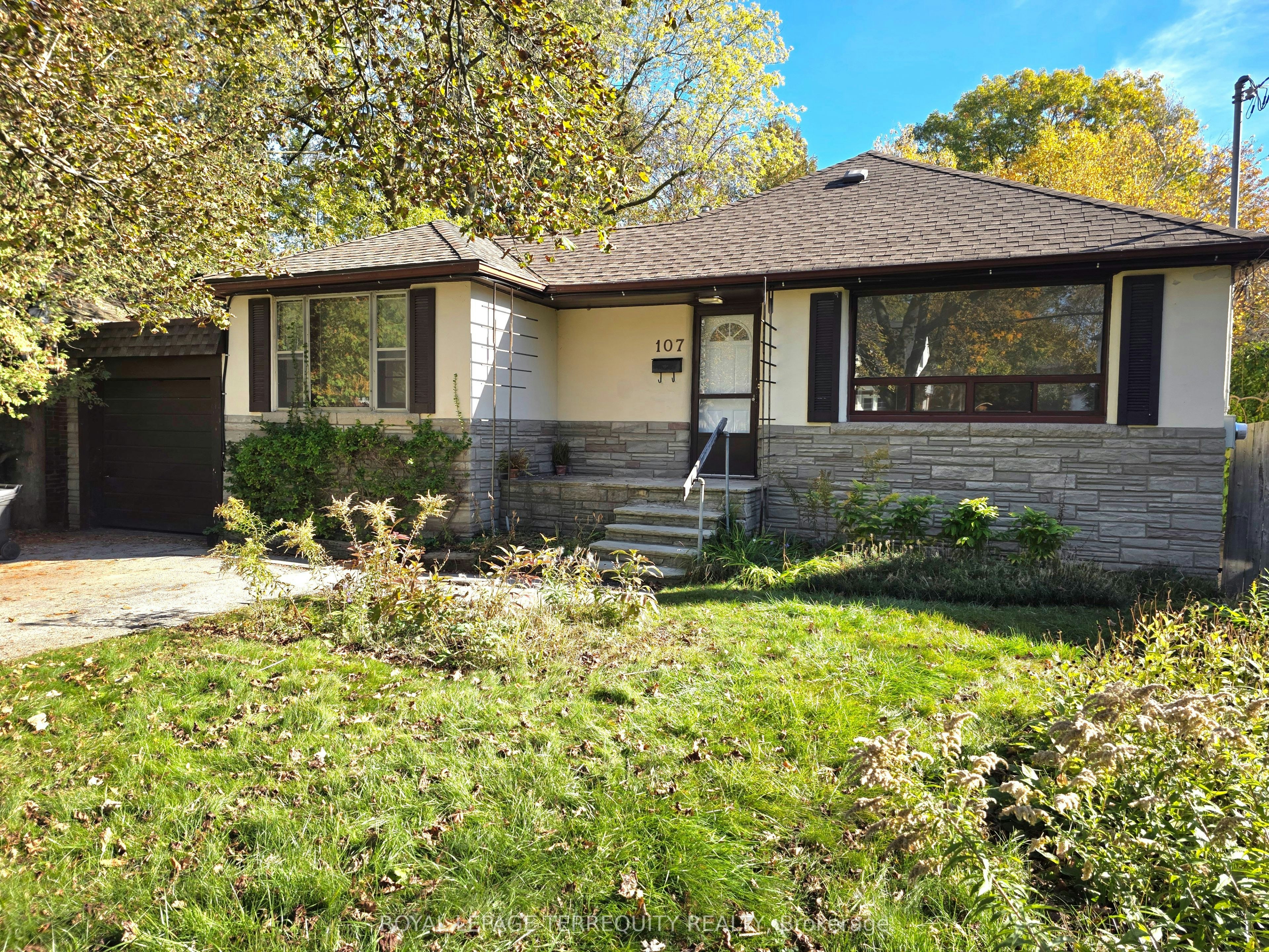 107 Cliffcrest Drive, Toronto, ON, M1M 2K1