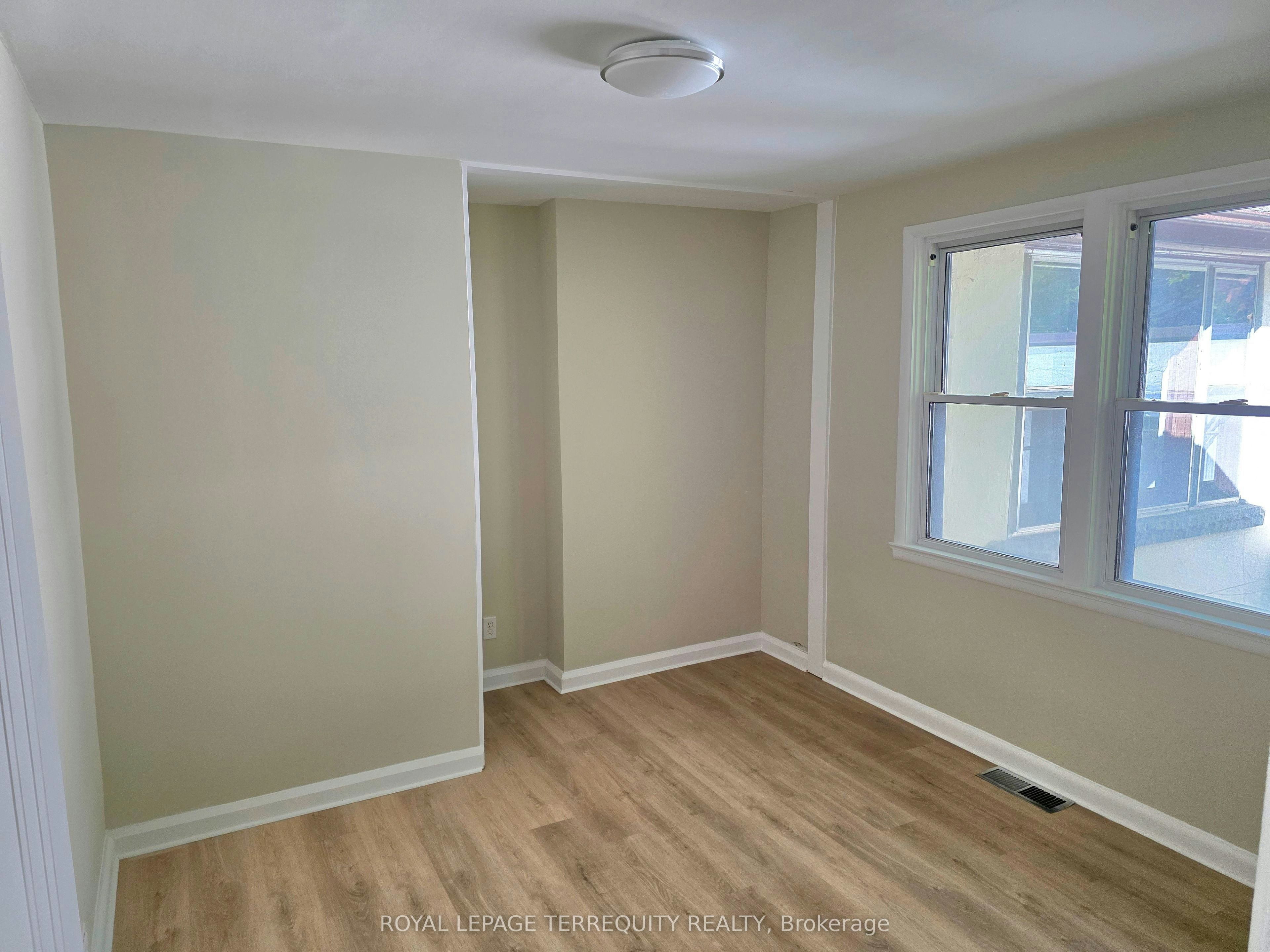 107 Cliffcrest Drive, Toronto, ON, M1M 2K1 - 7