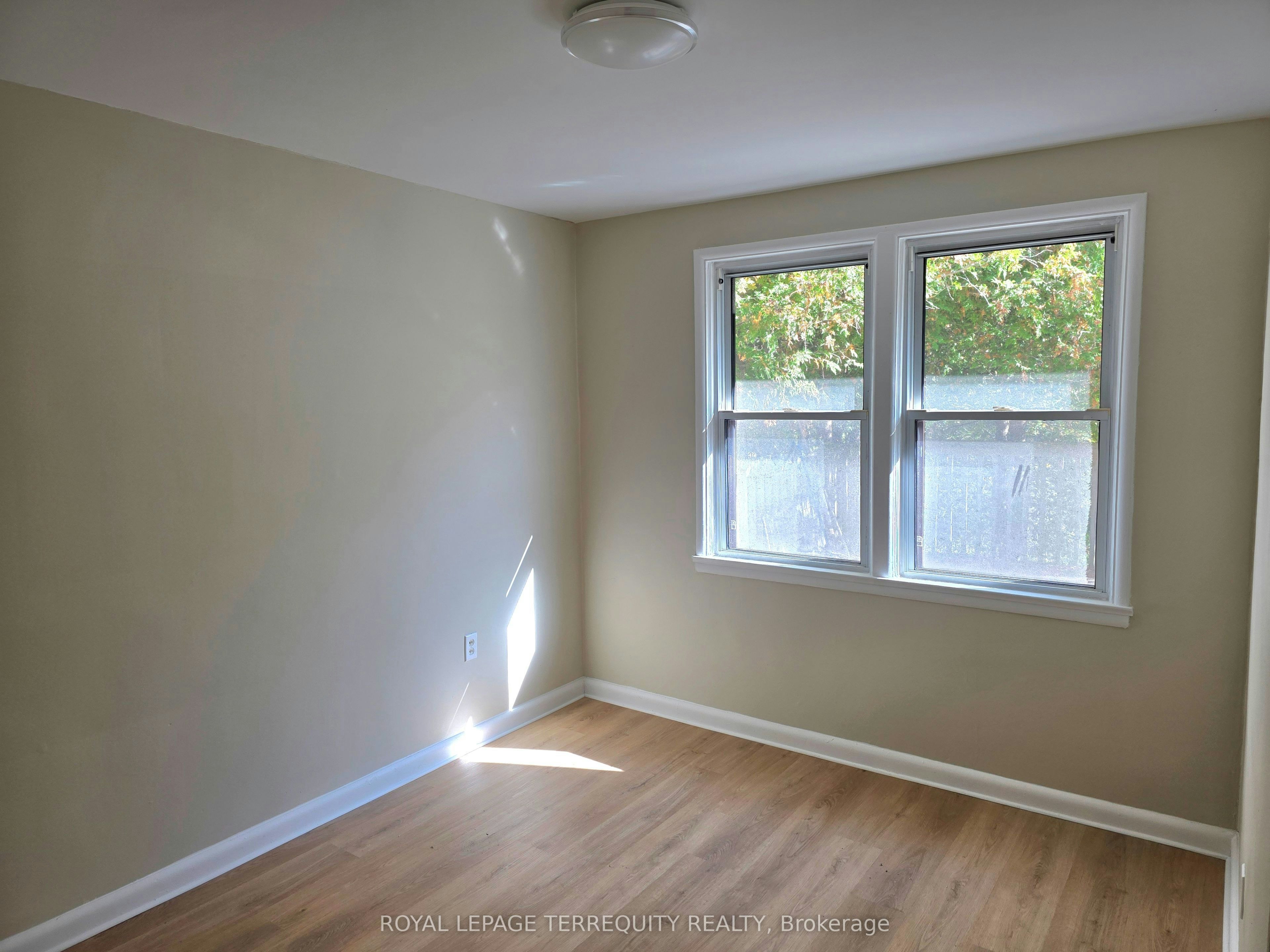 107 Cliffcrest Drive, Toronto, ON, M1M 2K1 - 6