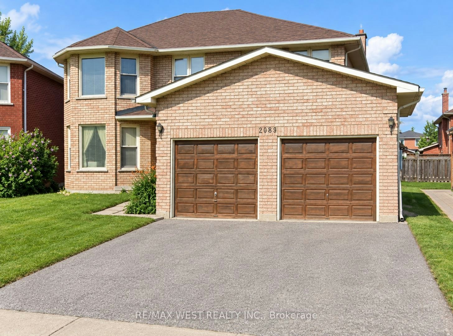 2089 Liverpool Road, Pickering, ON, L1X 1E3