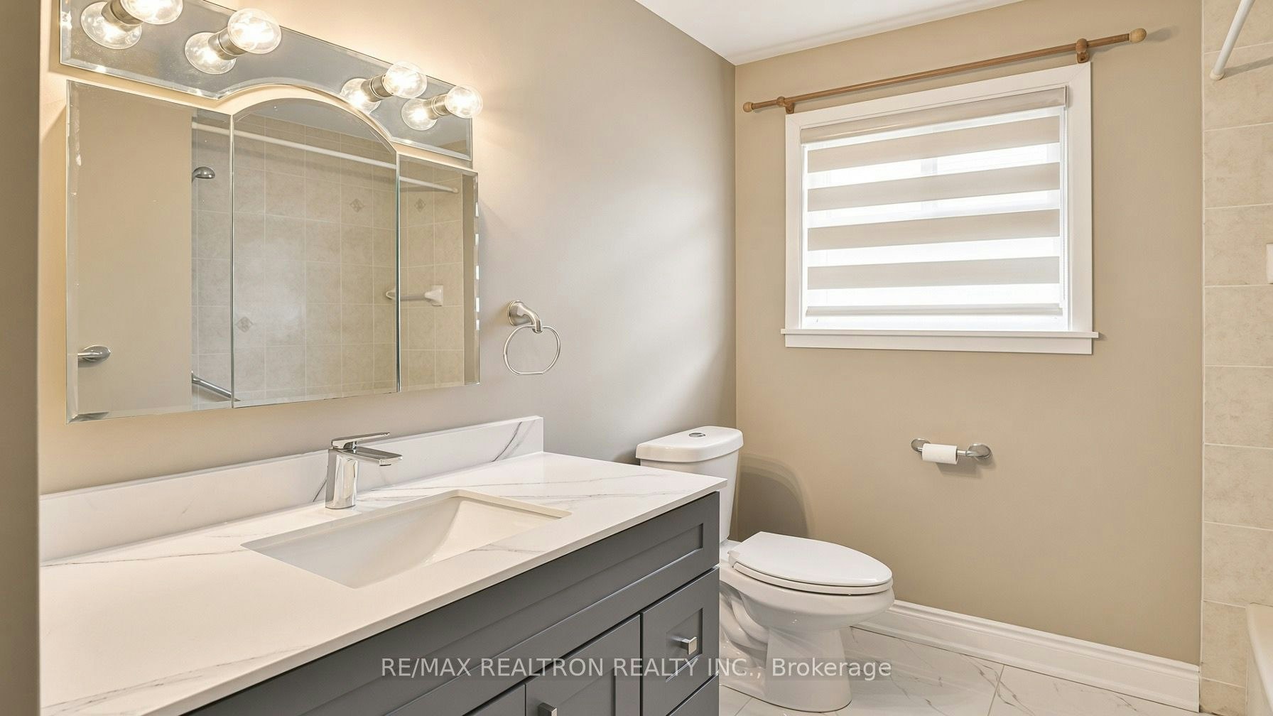 Upper-26 Nuffield Drive, Toronto, ON, M1E 1H4 - 5