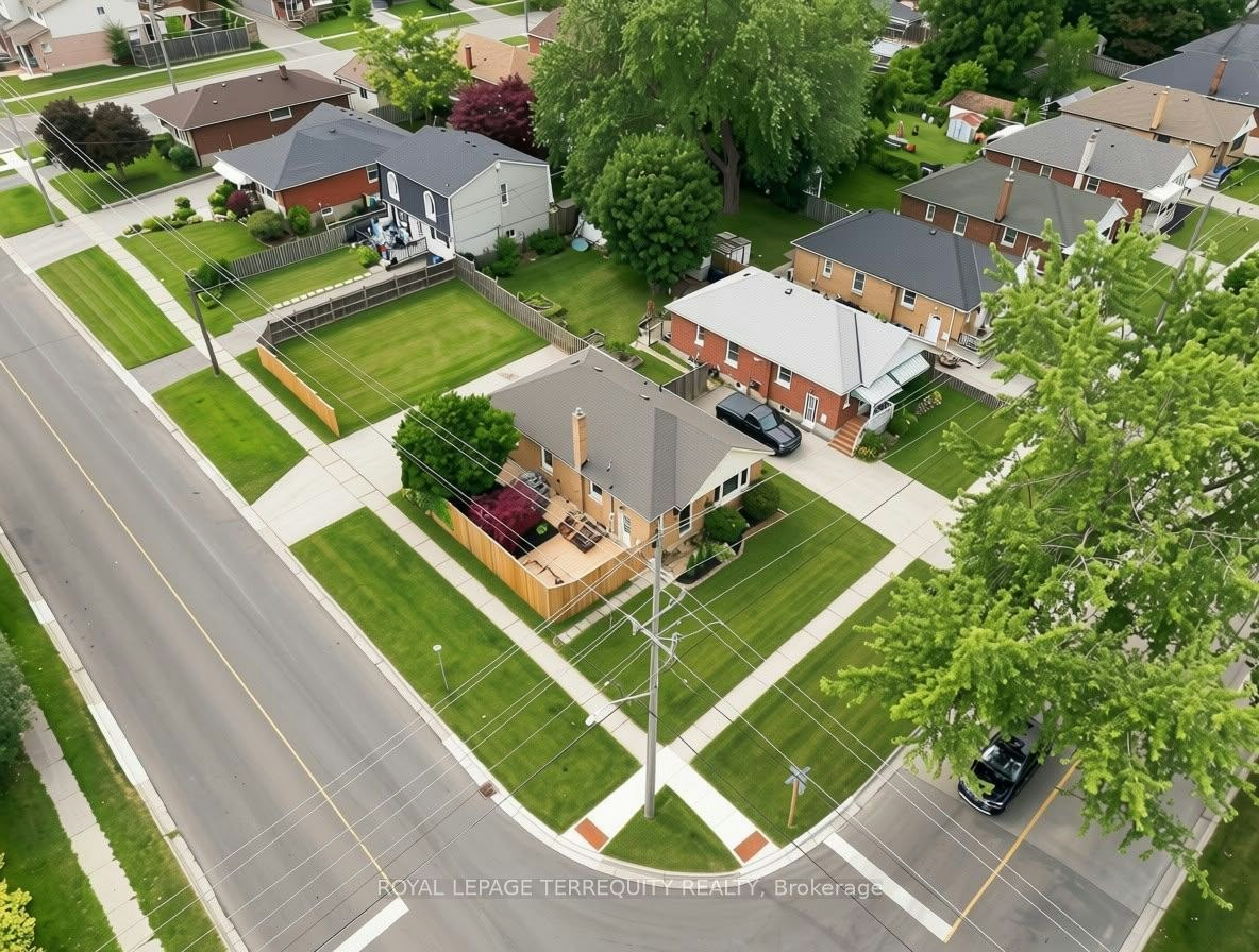 172 Central Park Boulevard S, Oshawa, ON, L1H 5W7 - 11
