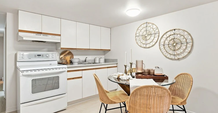 172 Central Park Boulevard S, Oshawa, ON, L1H 5W7 - 6