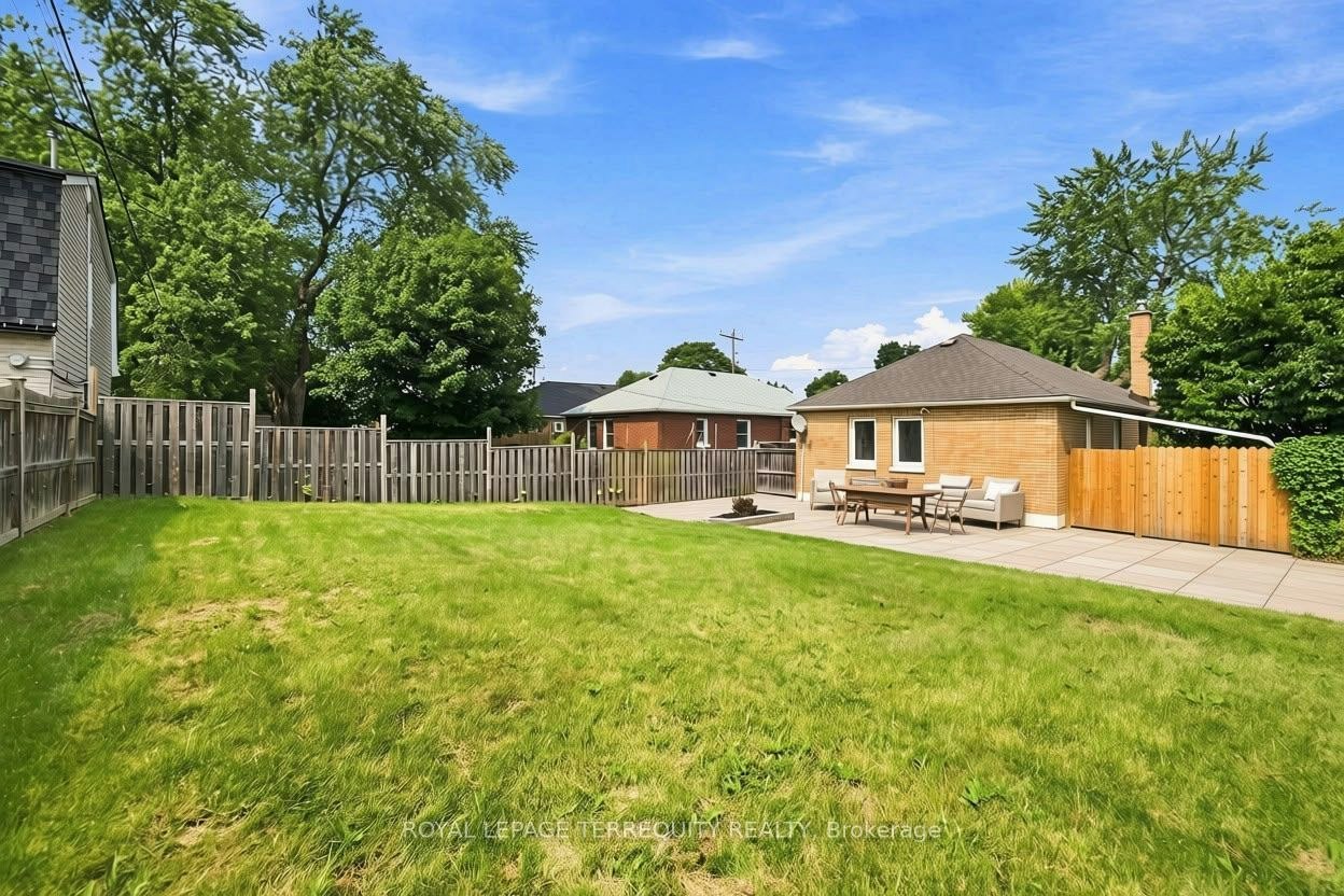 172 Central Park Boulevard S, Oshawa, ON, L1H 5W7 - 10
