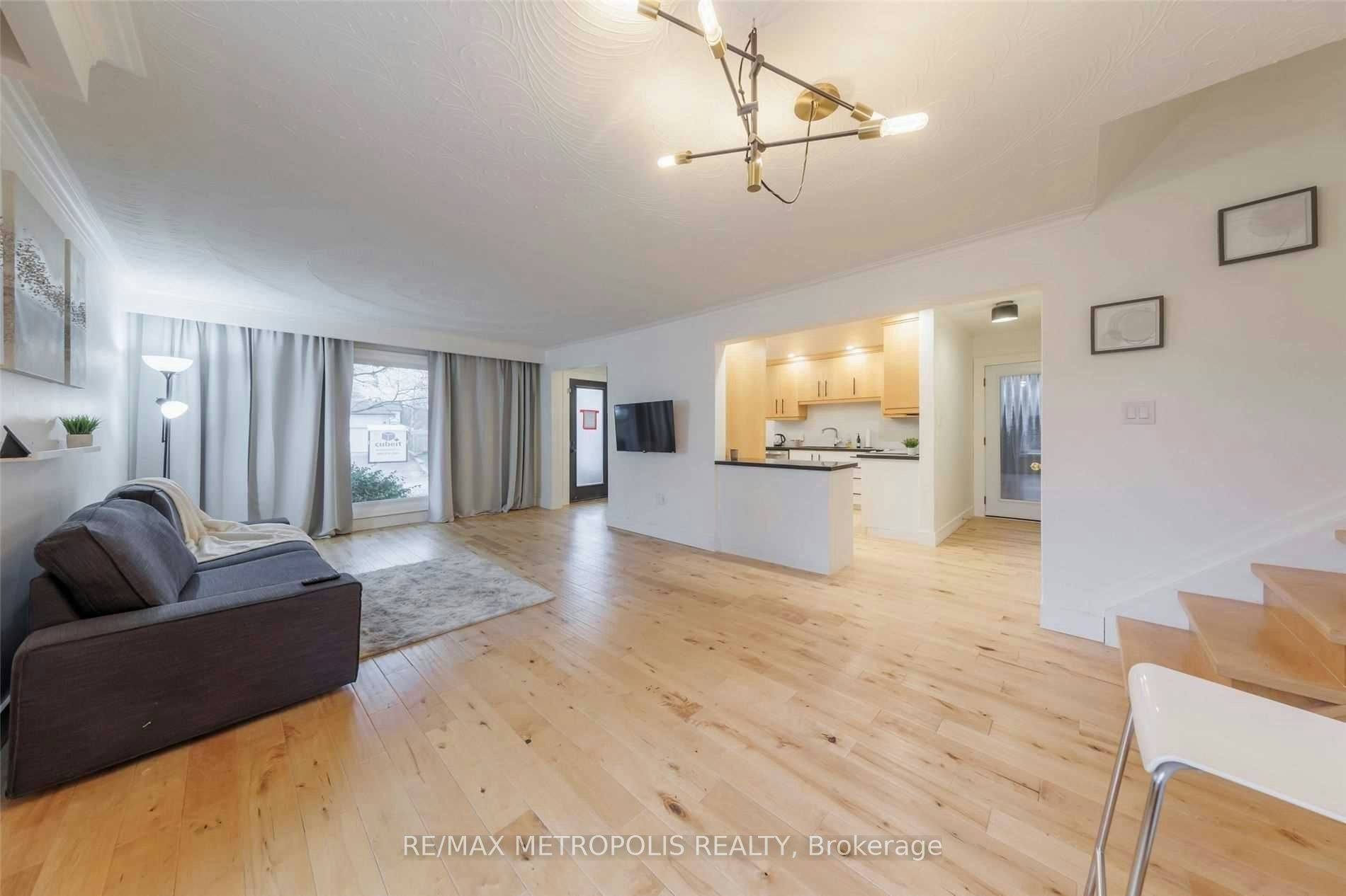 Main-21 Hills Road, Ajax, ON, L1S 2W2 - 10