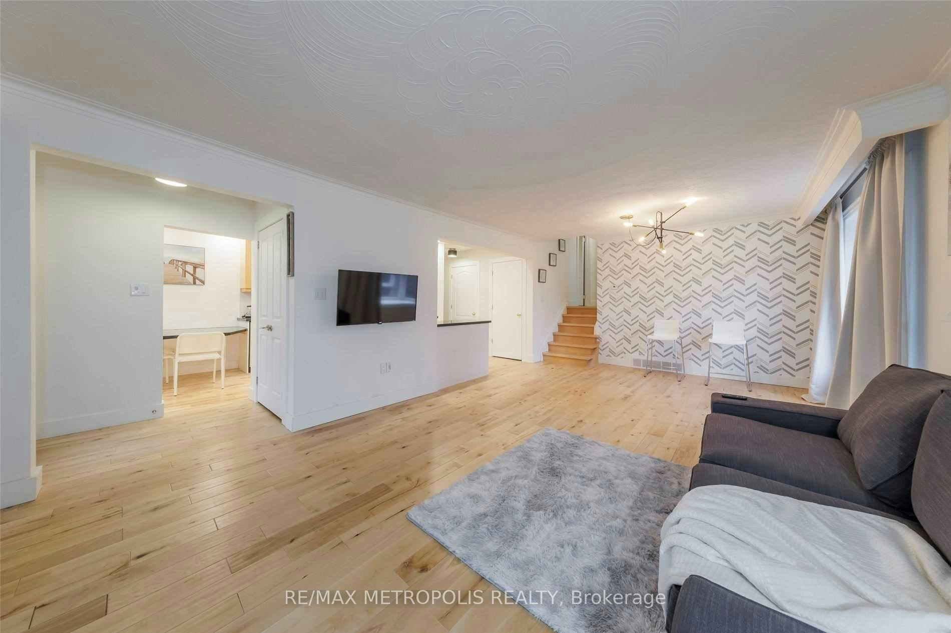 Main-21 Hills Road, Ajax, ON, L1S 2W2 - 4