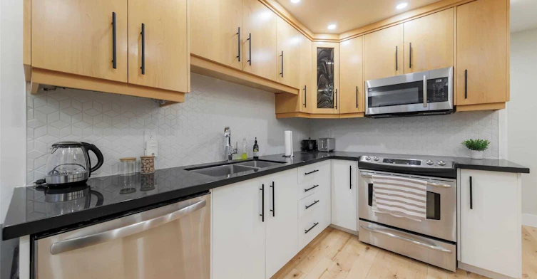 Main-21 Hills Road, Ajax, ON, L1S 2W2 - 7