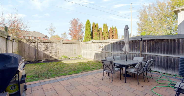 19-253 Sprucewood Crescent W, Clarington, ON, L1C 0G6 - 19
