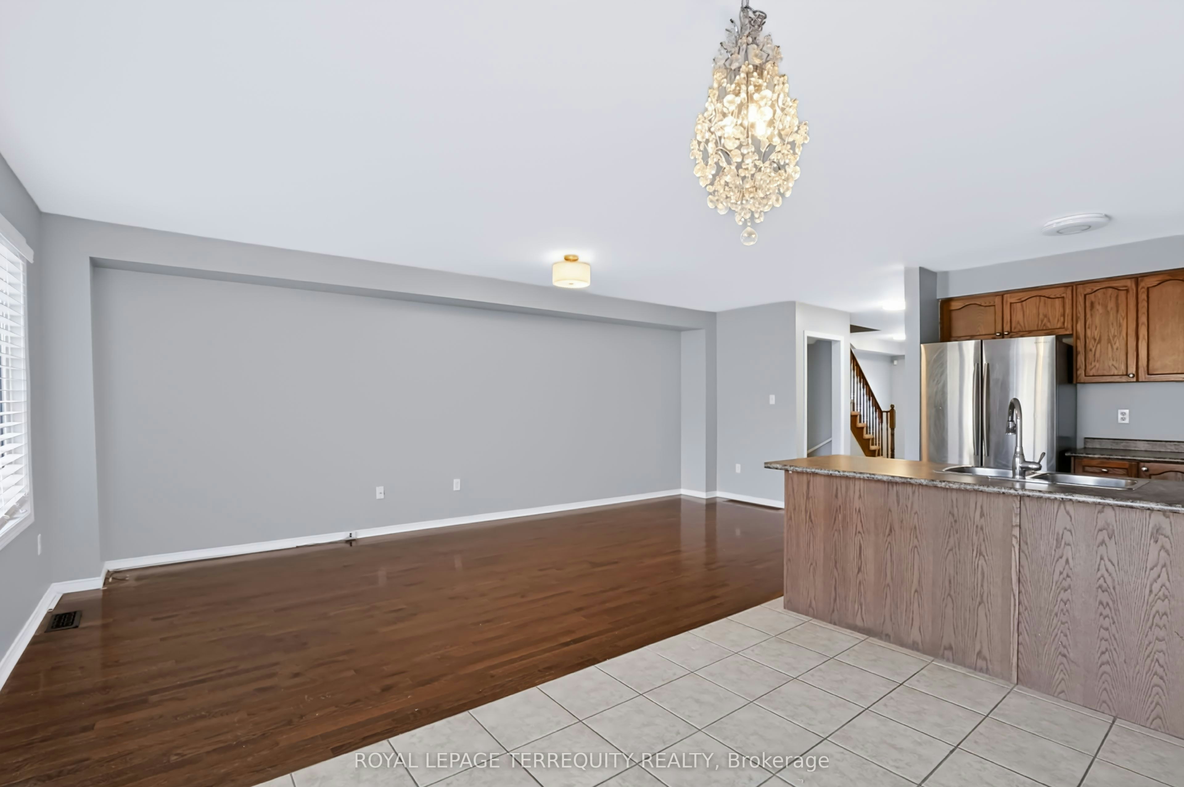 19-253 Sprucewood Crescent W, Clarington, ON, L1C 0G6 - 4