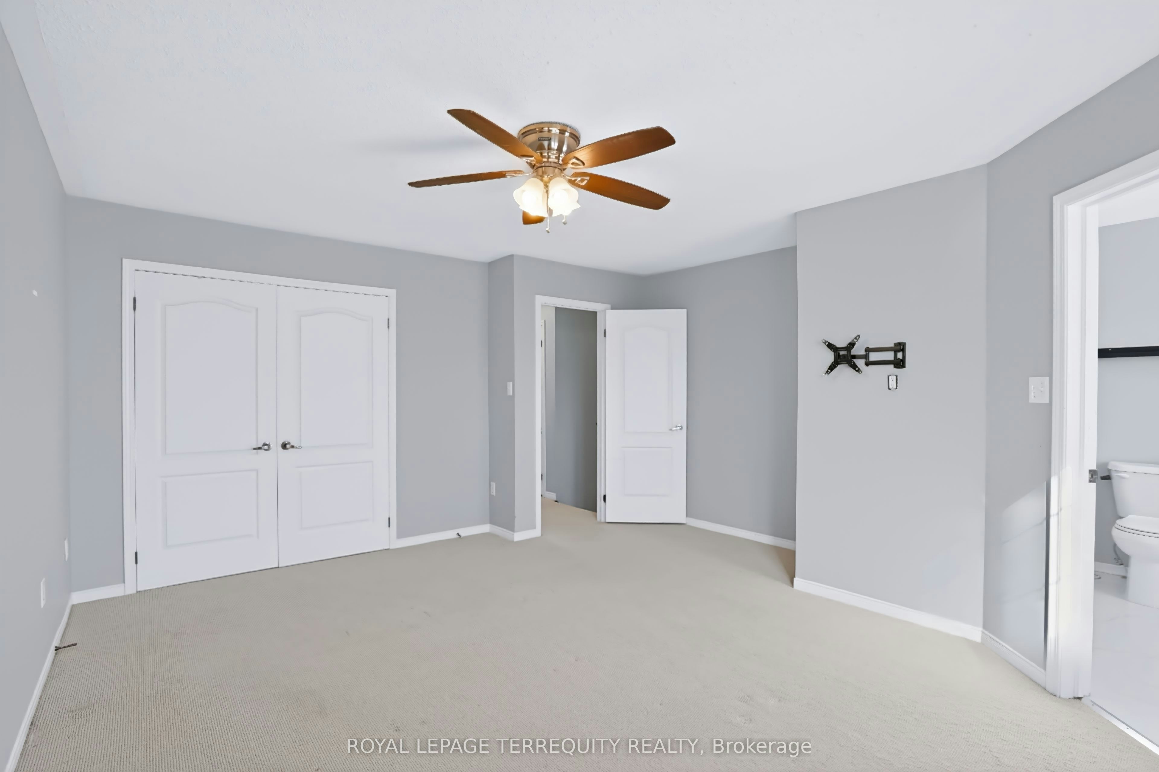 19-253 Sprucewood Crescent W, Clarington, ON, L1C 0G6 - 39