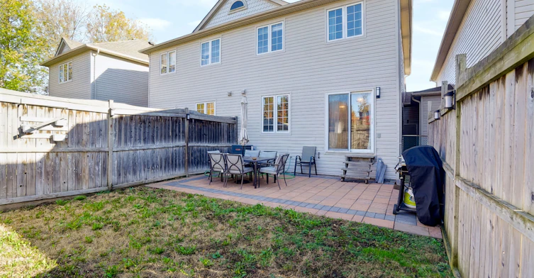 19-253 Sprucewood Crescent W, Clarington, ON, L1C 0G6 - 23