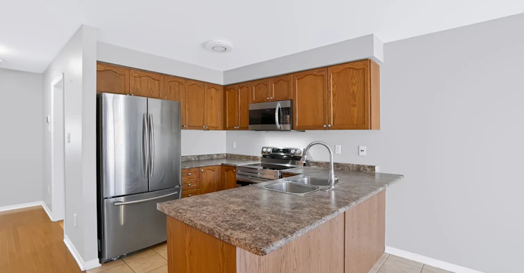 19-253 Sprucewood Crescent W, Clarington, ON, L1C 0G6 - 9
