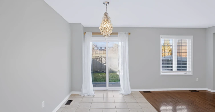 19-253 Sprucewood Crescent W, Clarington, ON, L1C 0G6 - 7