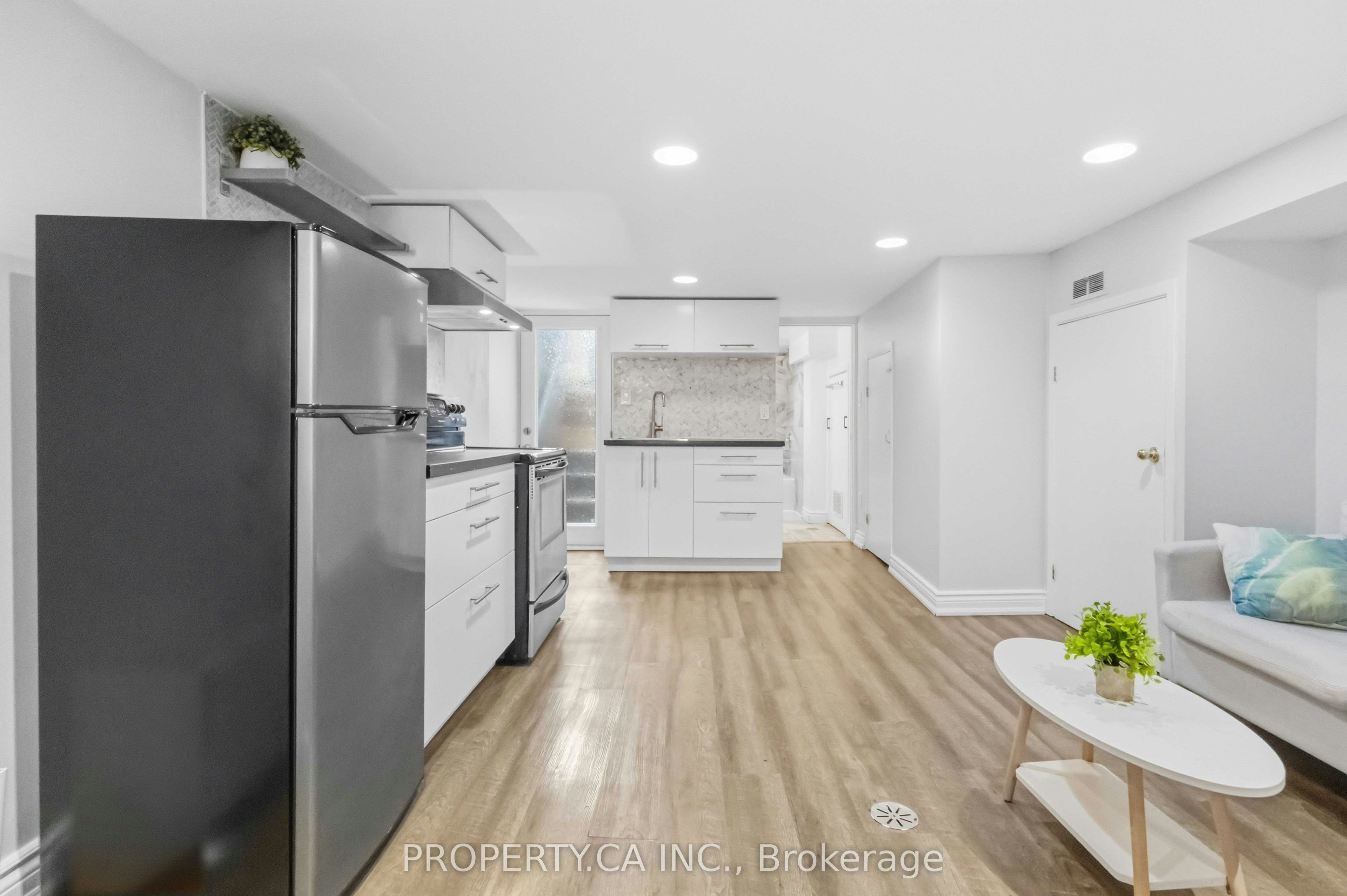 Bsmt-175 Coleman Avenue, Toronto, ON, M4C 1P9 - 7