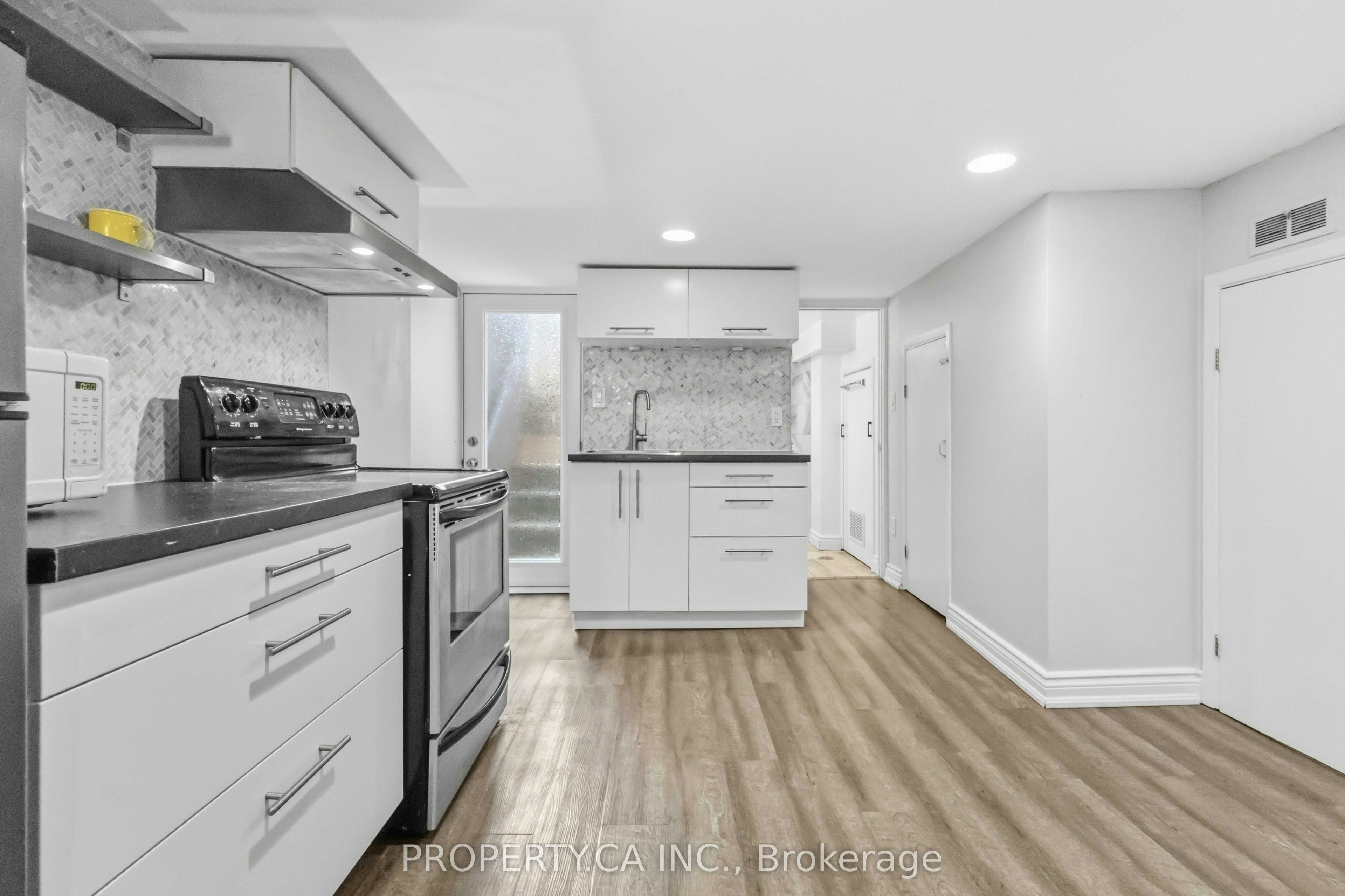Bsmt-175 Coleman Avenue, Toronto, ON, M4C 1P9 - 6