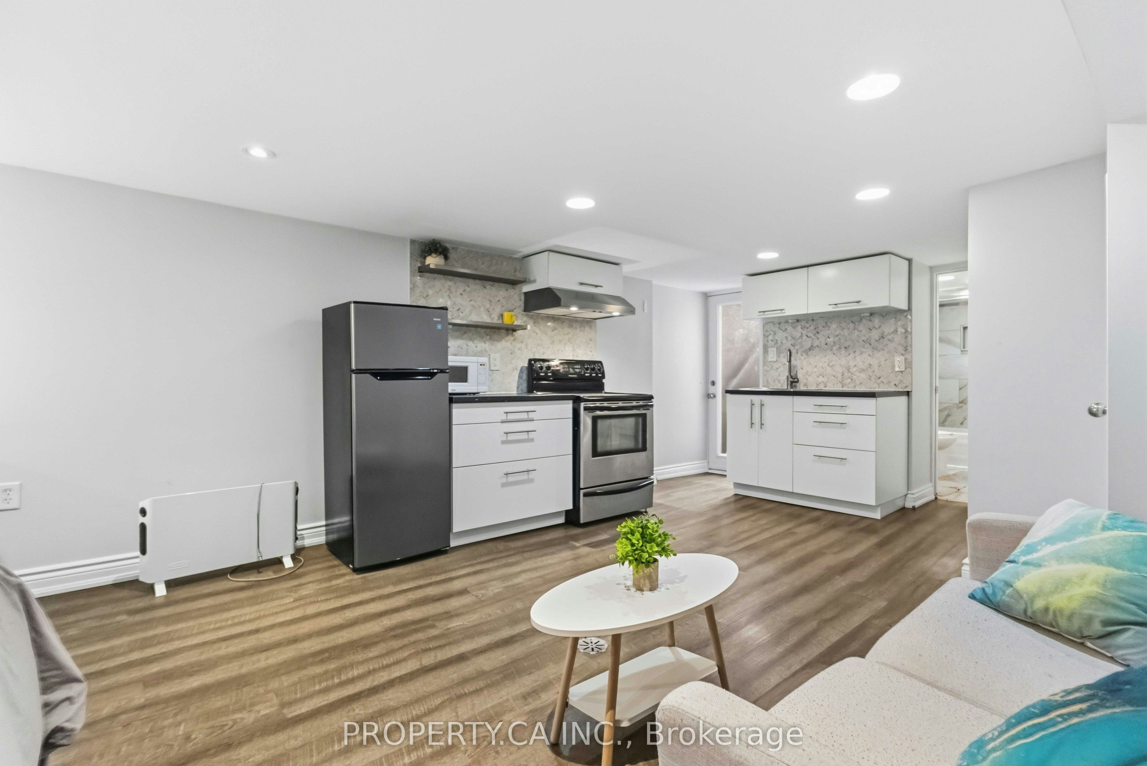 Bsmt-175 Coleman Avenue, Toronto, ON, M4C 1P9 - 15