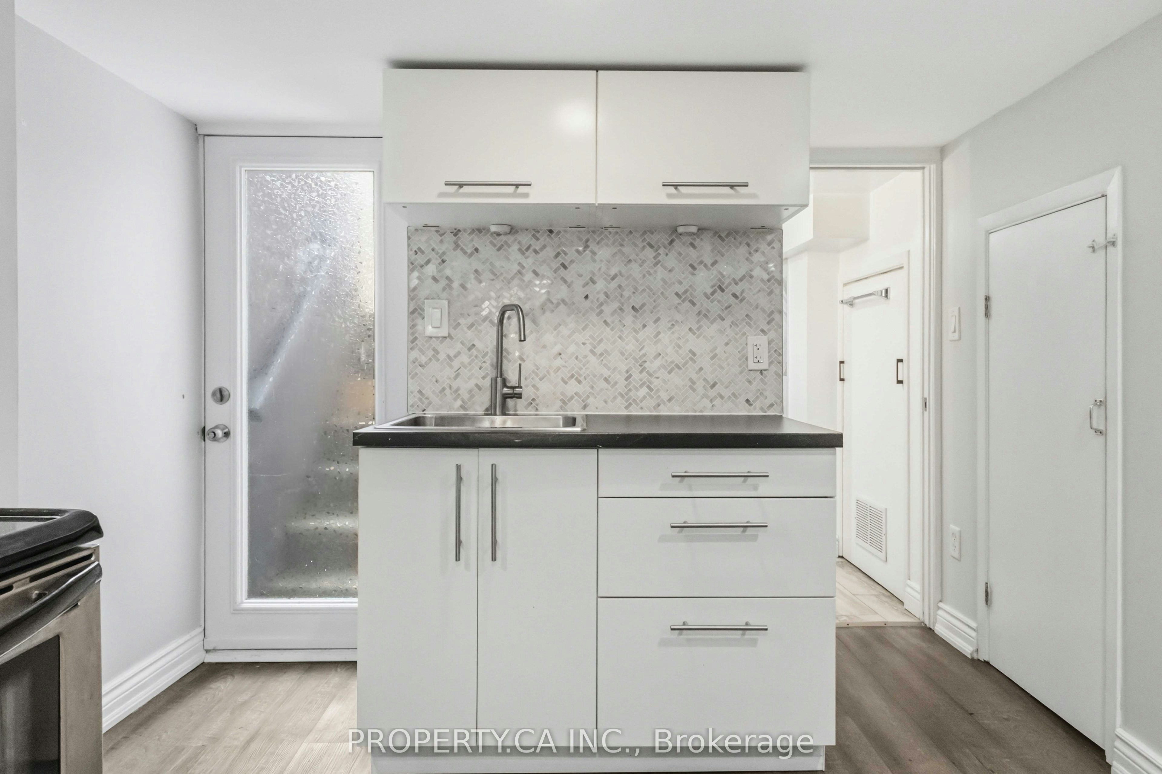 Bsmt-175 Coleman Avenue, Toronto, ON, M4C 1P9 - 12