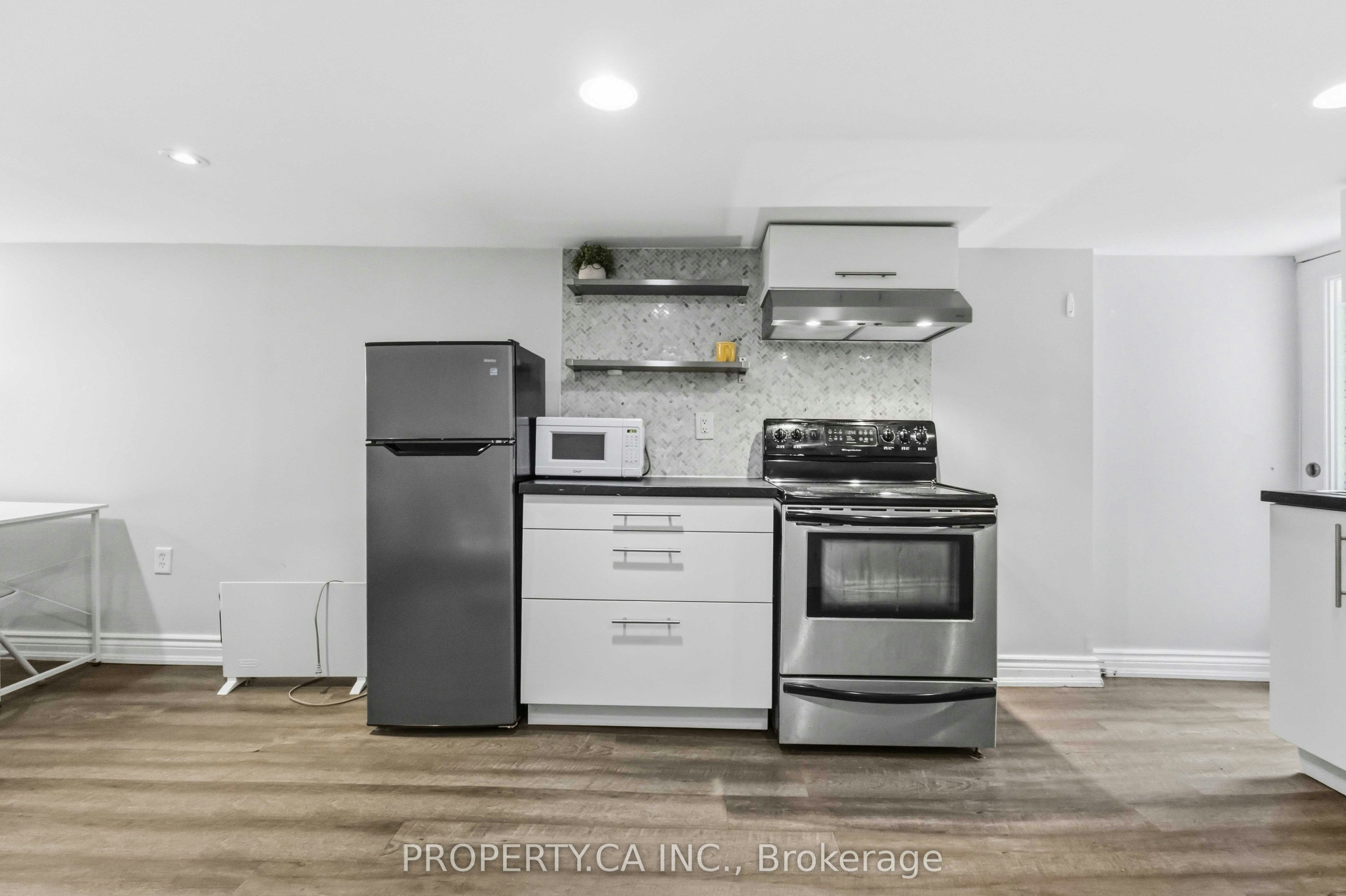 Bsmt-175 Coleman Avenue, Toronto, ON, M4C 1P9 - 9