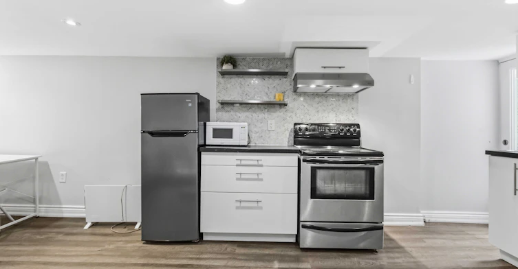 Bsmt-175 Coleman Avenue, Toronto, ON, M4C 1P9 - 9
