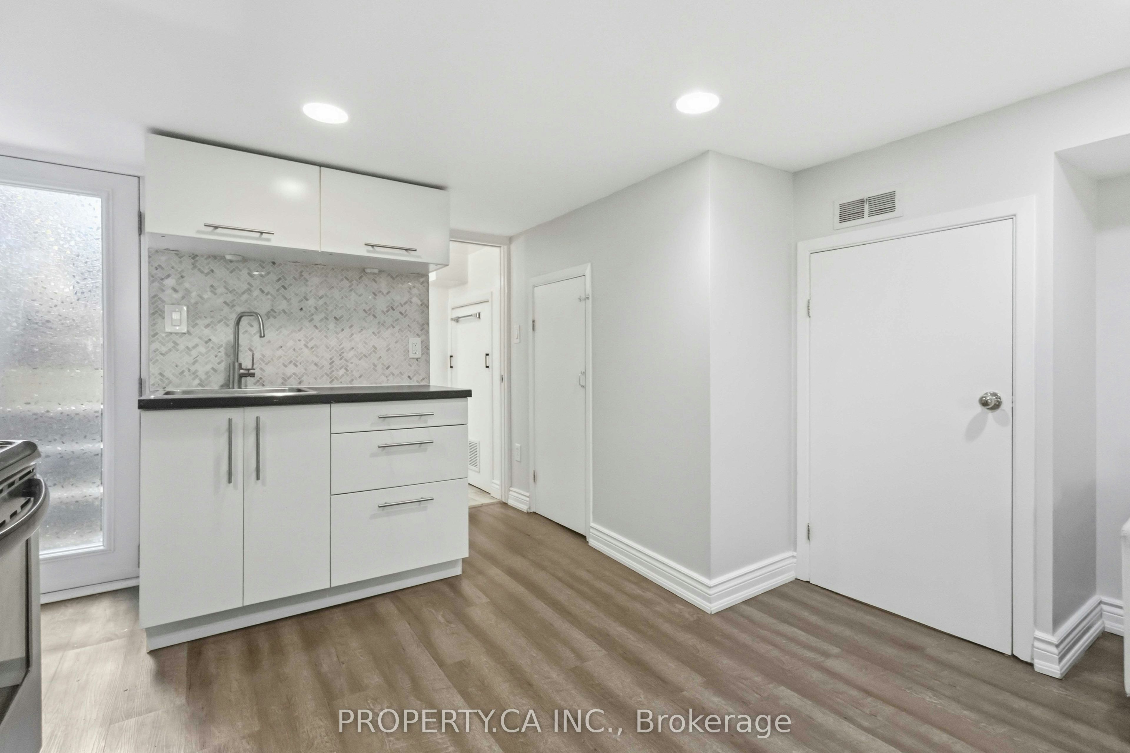 Bsmt-175 Coleman Avenue, Toronto, ON, M4C 1P9 - 5