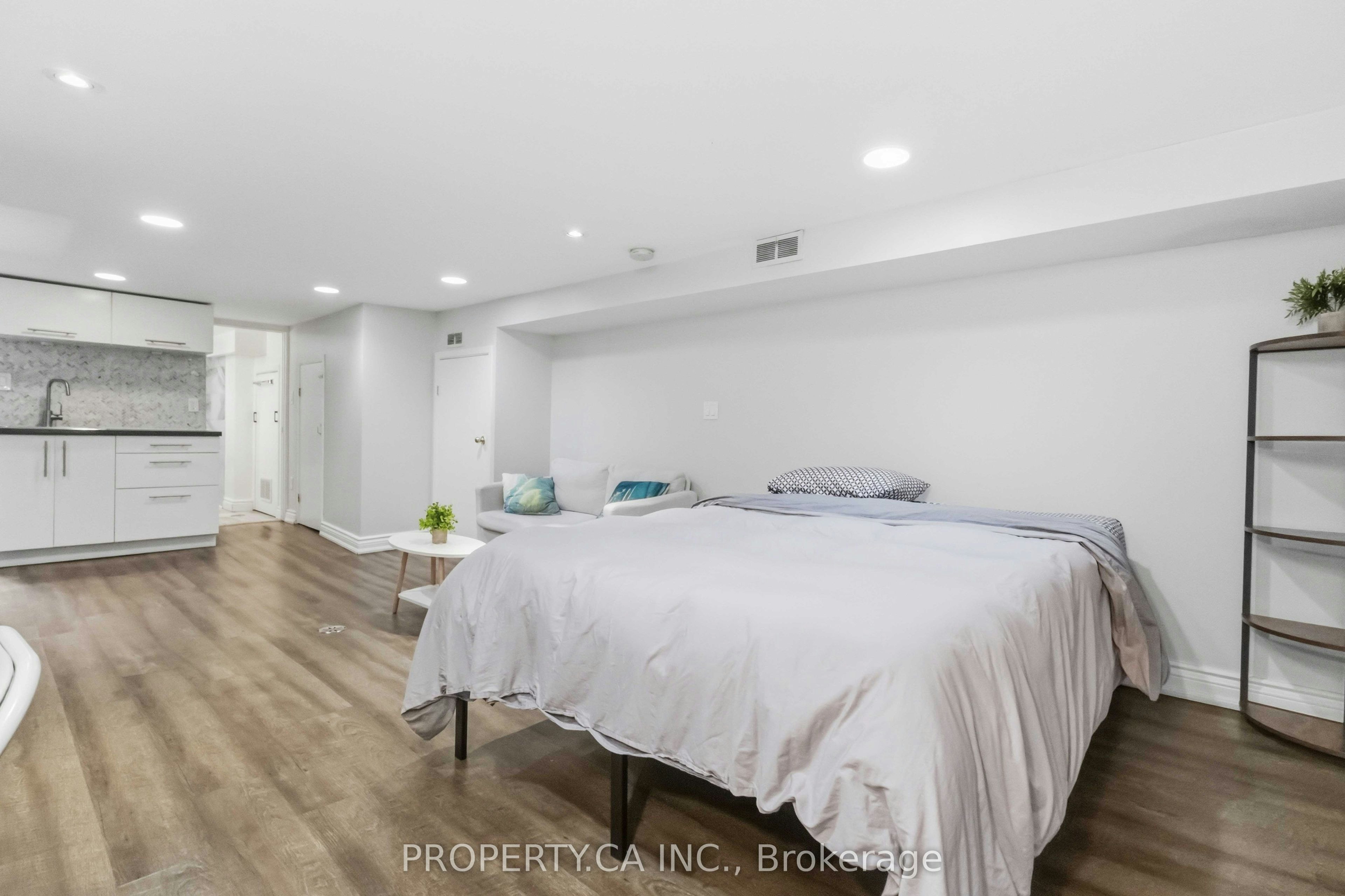 Bsmt-175 Coleman Avenue, Toronto, ON, M4C 1P9 - 18