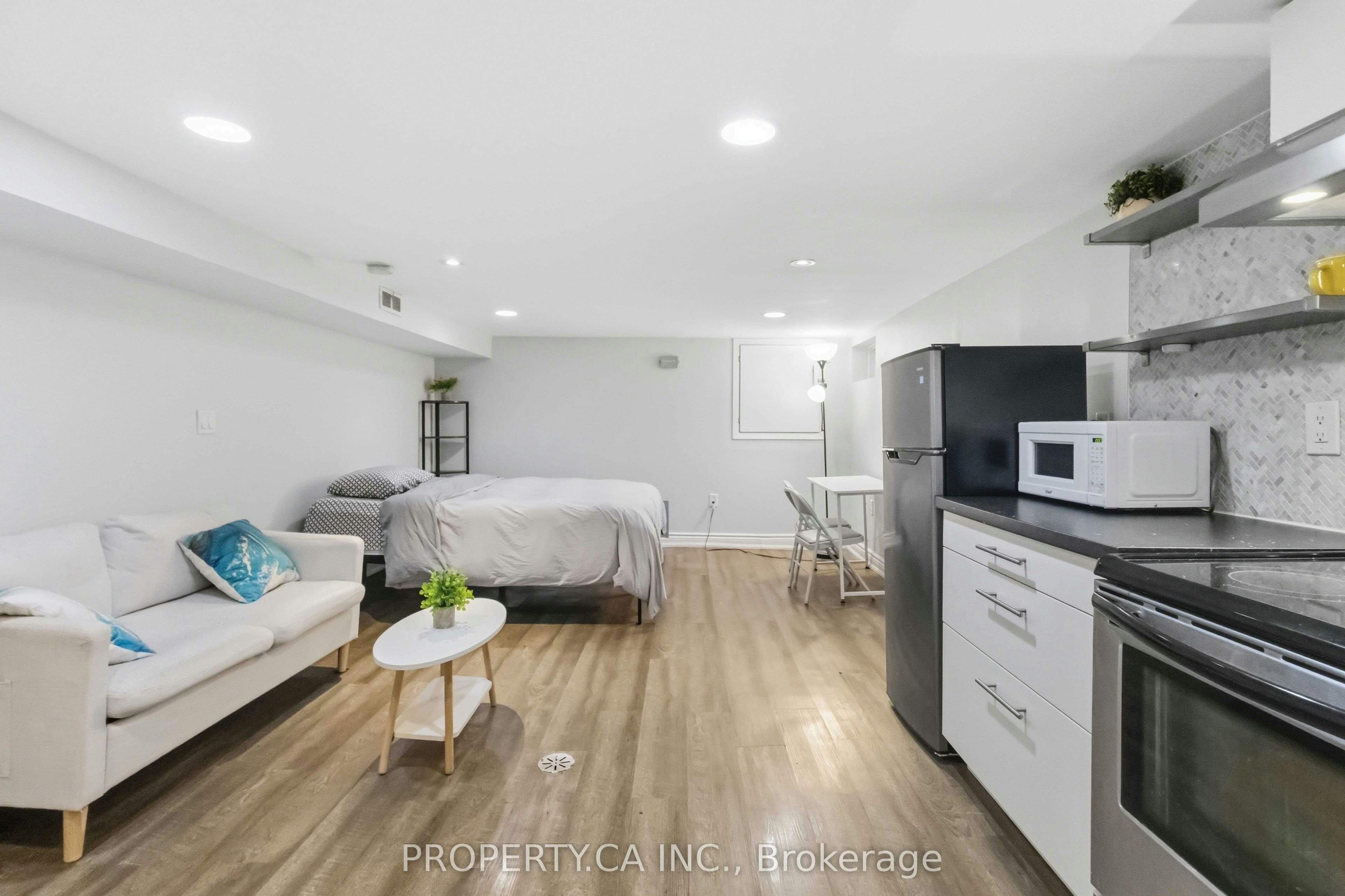 Bsmt-175 Coleman Avenue, Toronto, ON, M4C 1P9 - 11