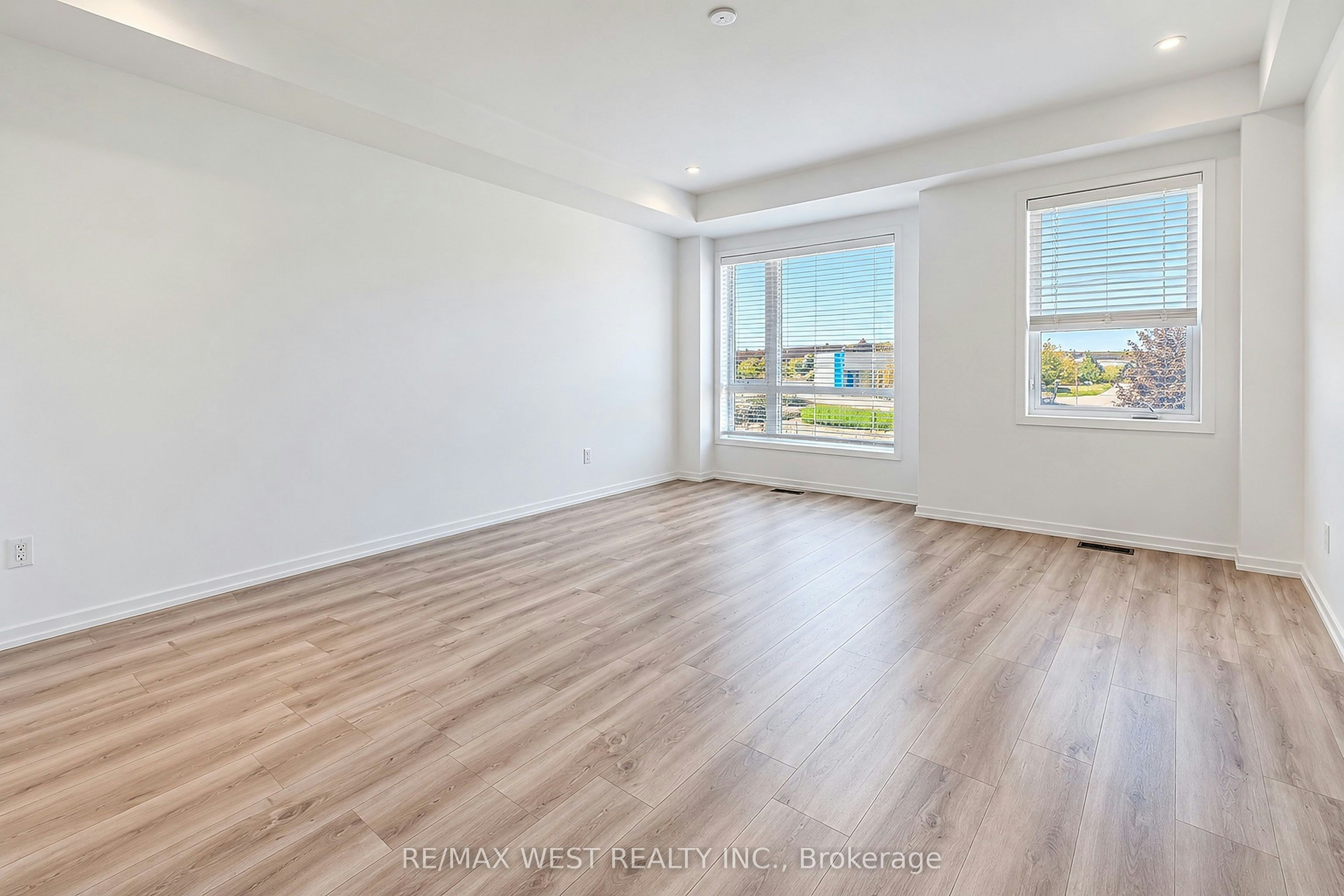 227 Monarch Avenue, Ajax, ON, L1S 7M3 - 10