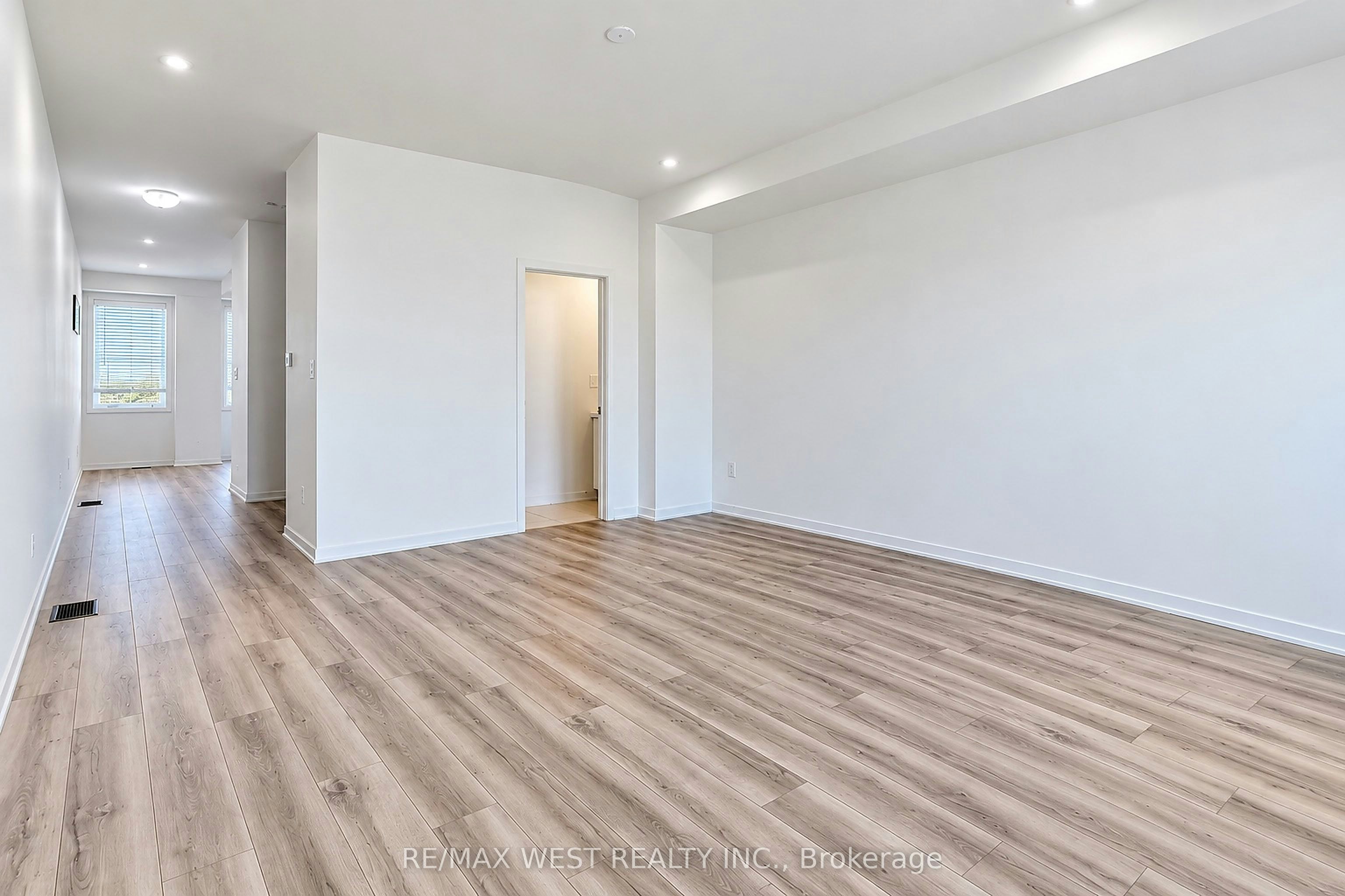 227 Monarch Avenue, Ajax, ON, L1S 7M3 - 6