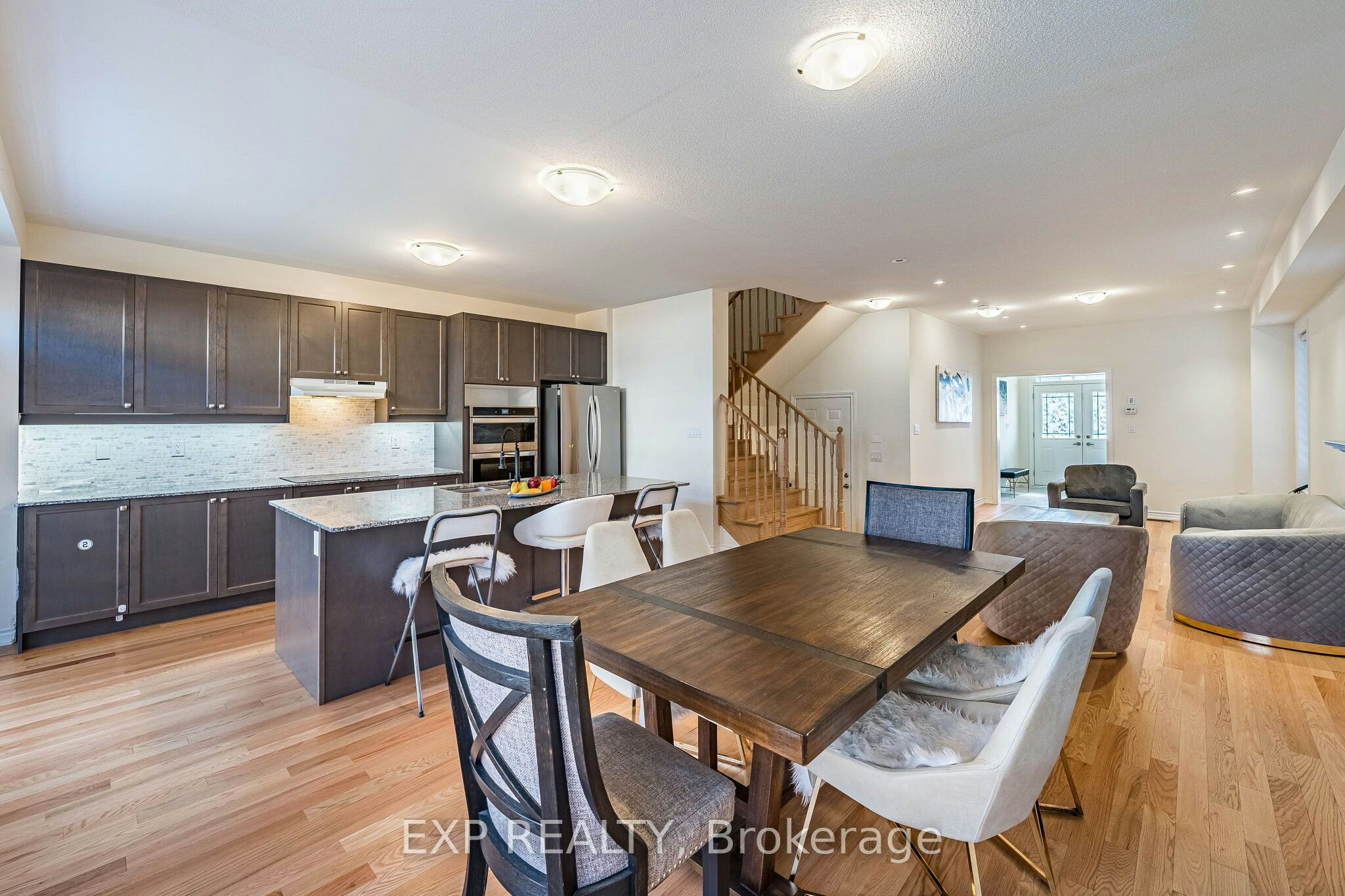 1186 Rexton Drive, Oshawa, ON, L1L 0T4