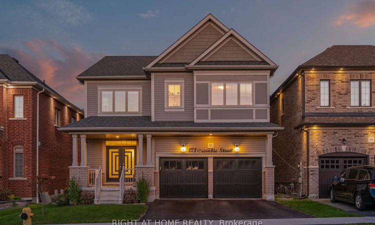 171 Crombie Street