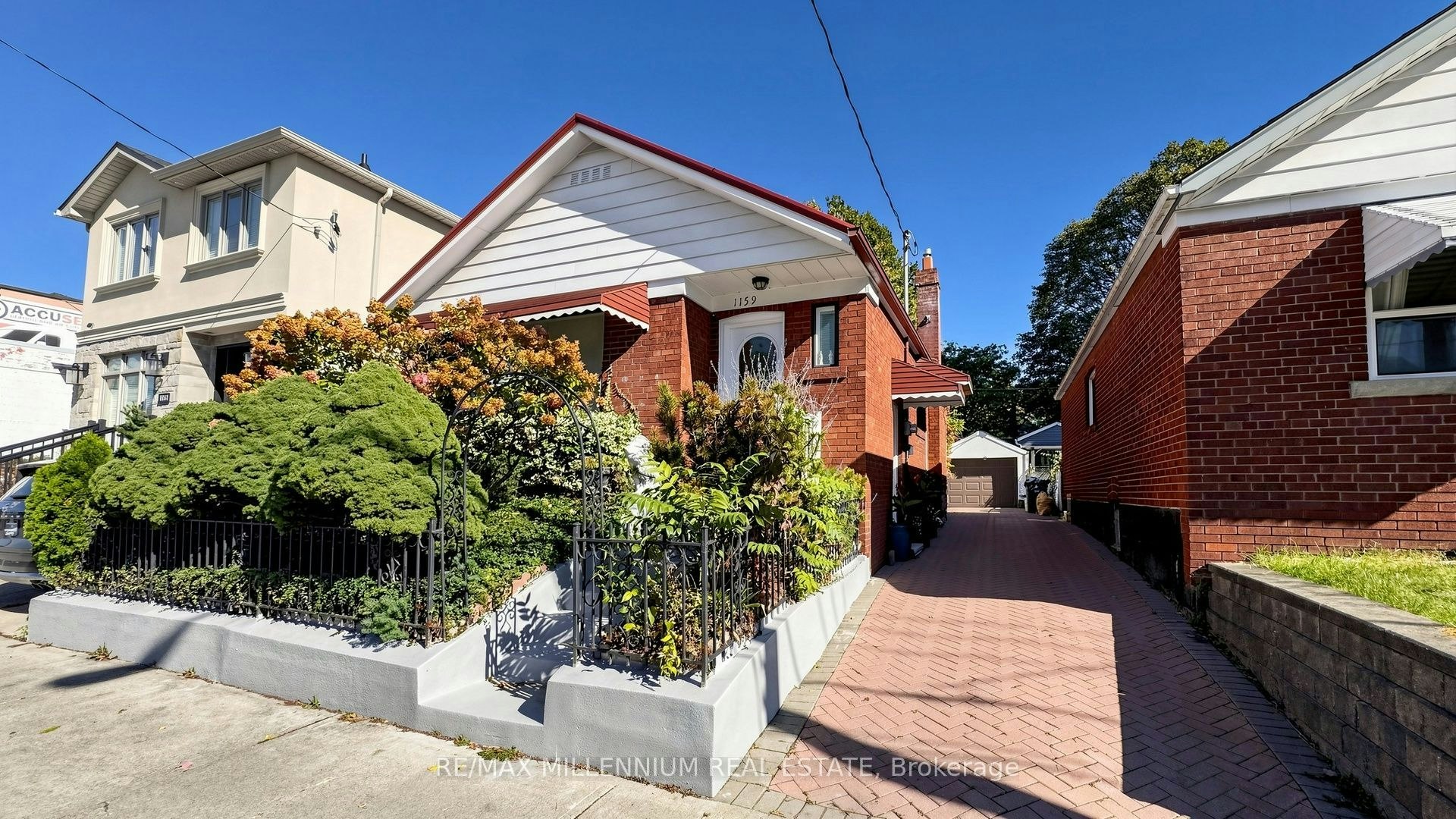 1159 Woodbine Avenue, Toronto, ON, M4C 4C6