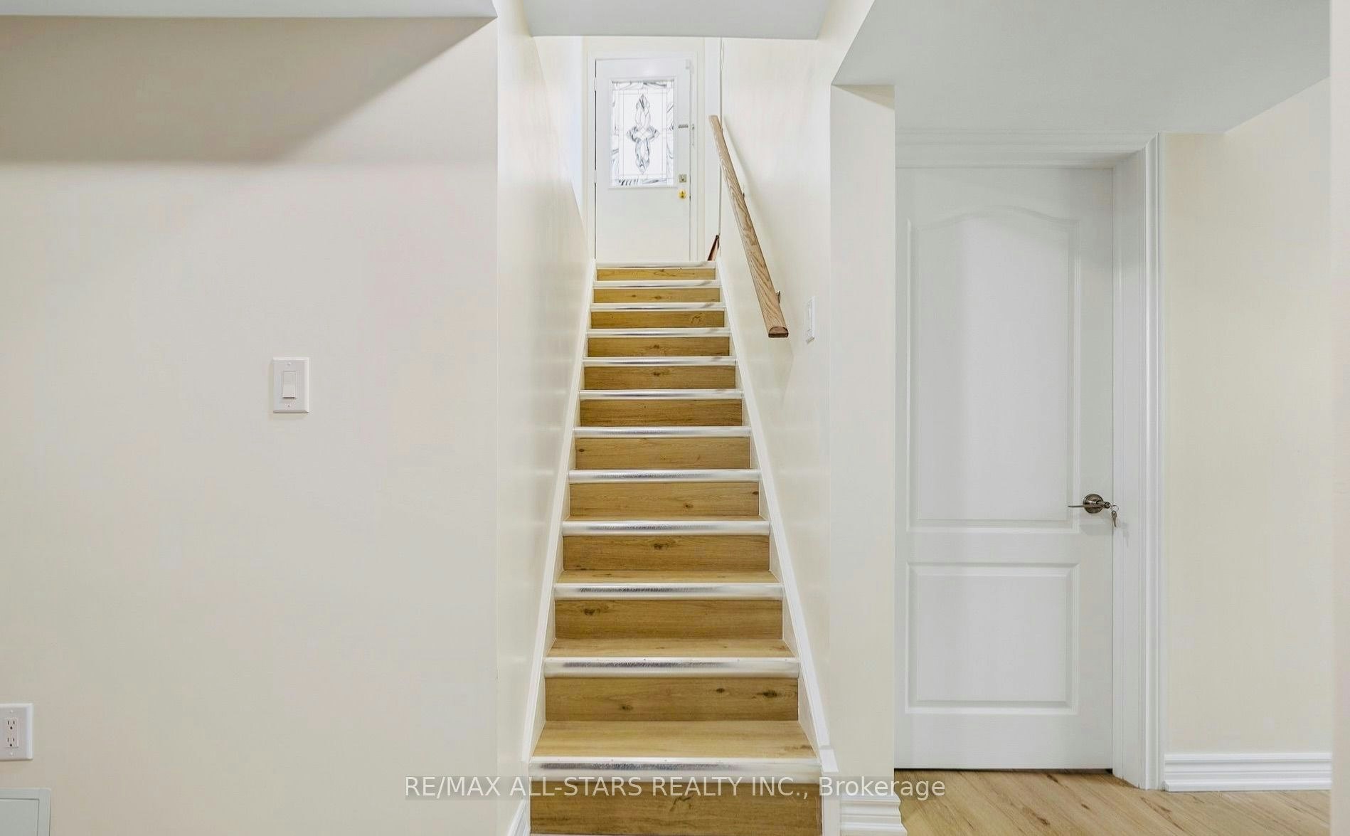 Basement-23 Hyacinth Crescent, Toronto, ON, M1X 1W6 - 13