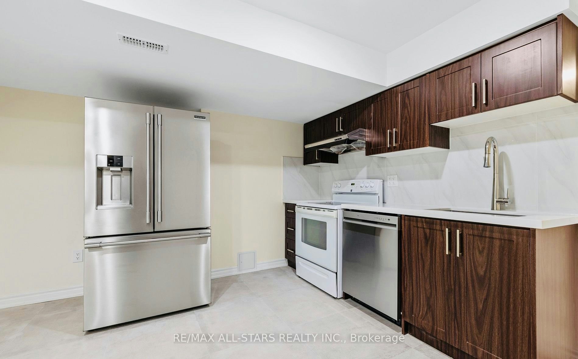Basement-23 Hyacinth Crescent, Toronto, ON, M1X 1W6 - 5