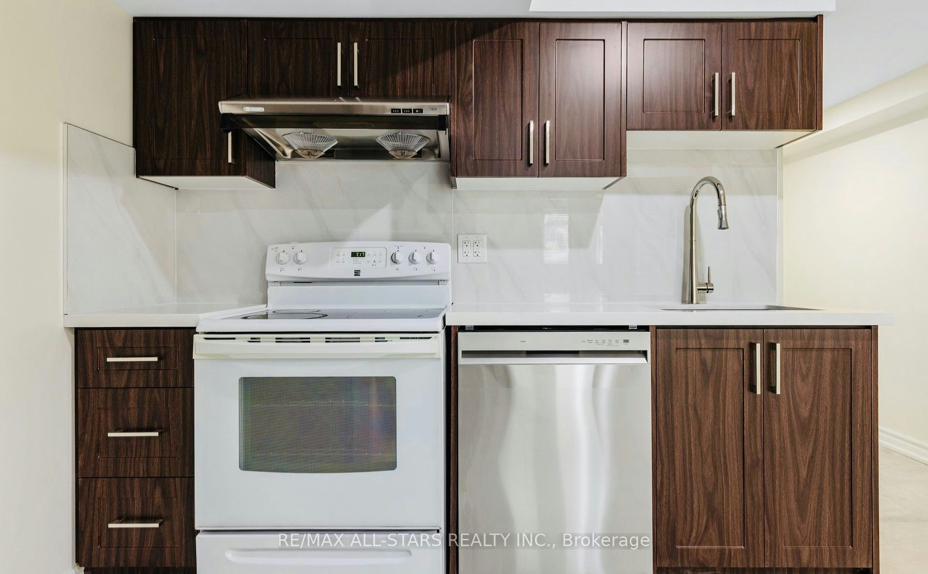 Basement-23 Hyacinth Crescent, Toronto, ON, M1X 1W6 - 10