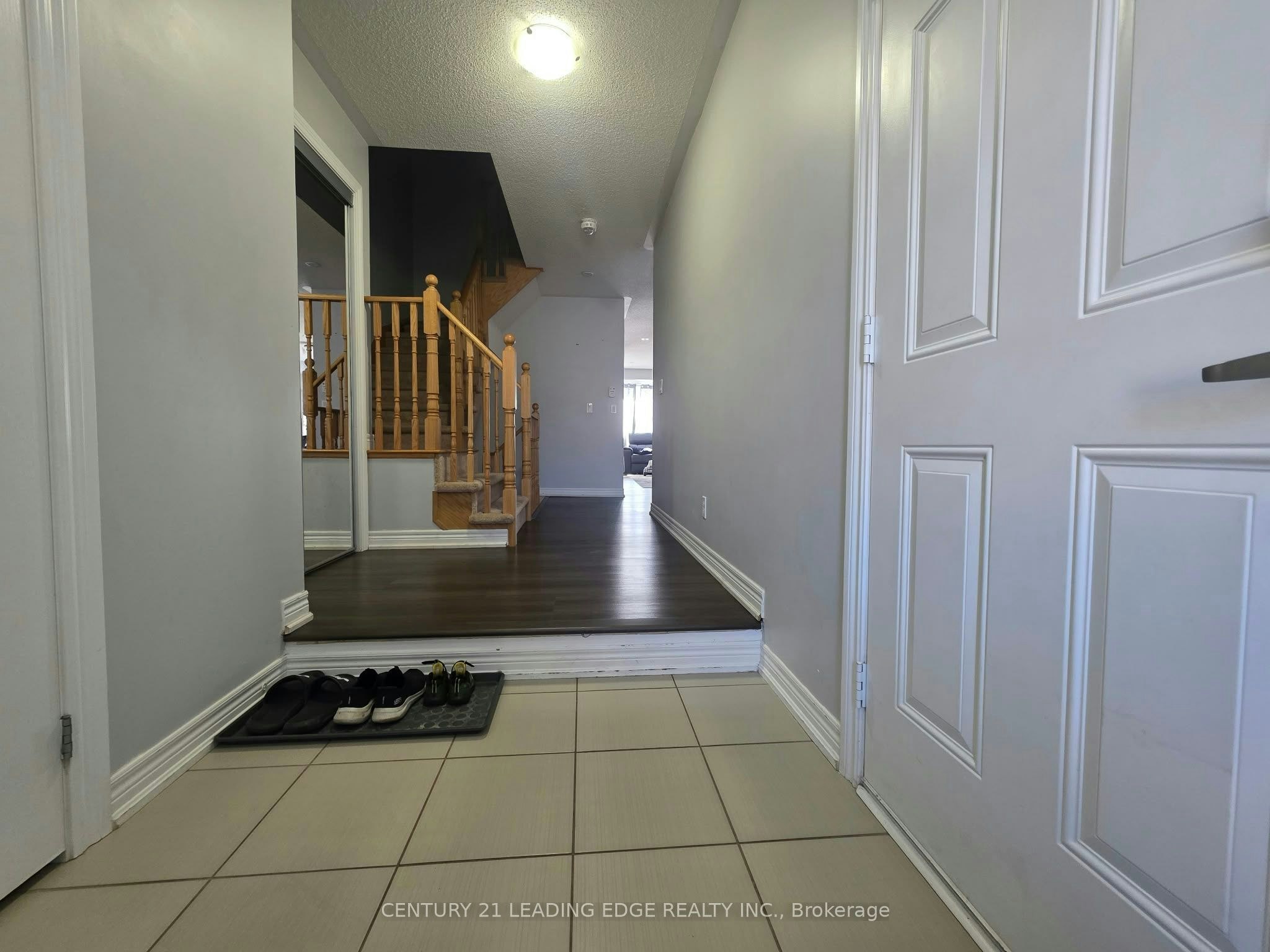 57 Great Gabe Crescent, Oshawa, ON, L1L 0G6 - 2