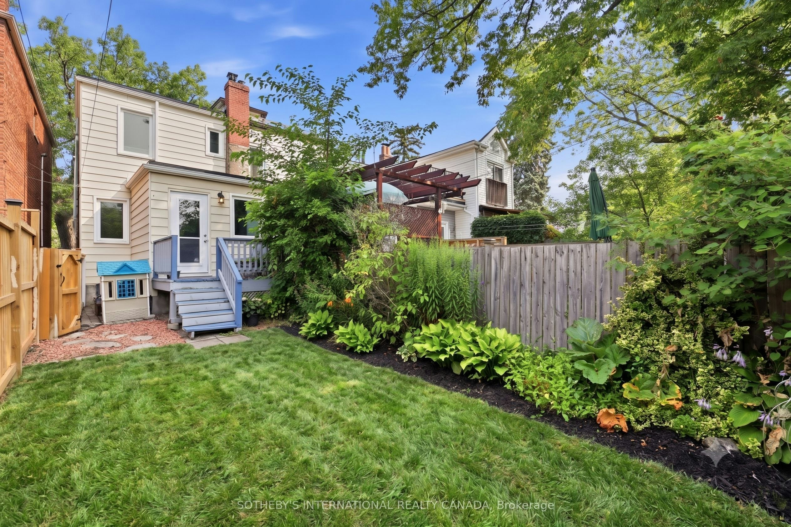 213 Oakcrest Avenue, Toronto, ON, M4C 1B8 - 23