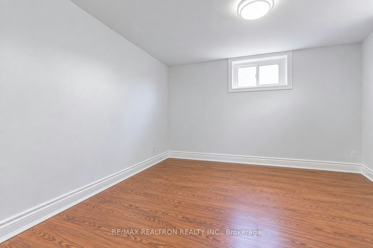 7 Aragon Avenue, Toronto, ON, M1T 1X5 - 7