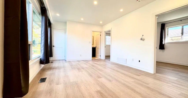 Main-15 Neddie Drive, Toronto, ON, M1T 2S9 - 5