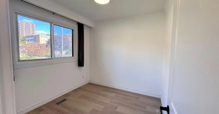 Main-15 Neddie Drive, Toronto, ON, M1T 2S9 - 3