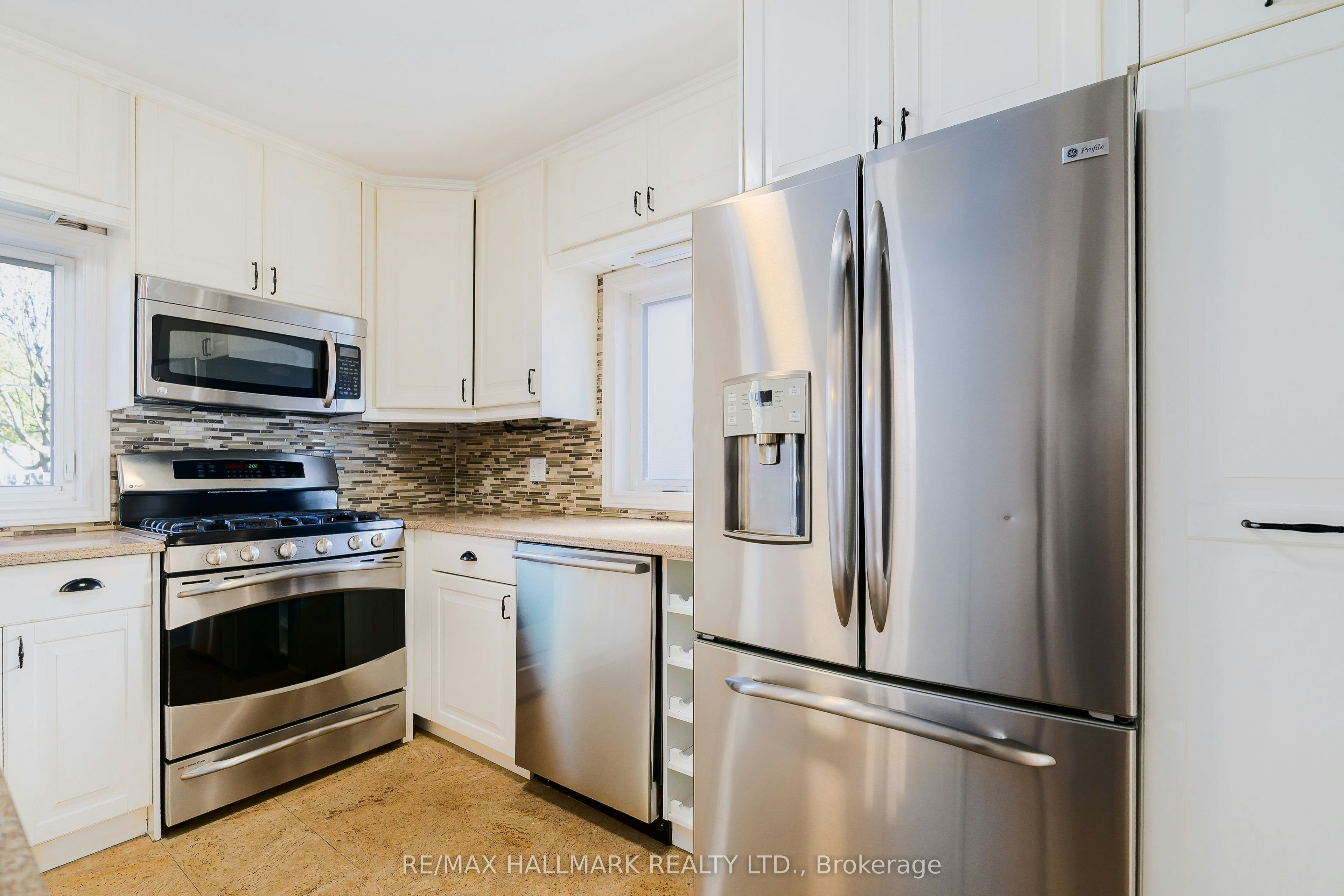 97 Atlee Avenue, Toronto, ON, M1N 3X5 - 7