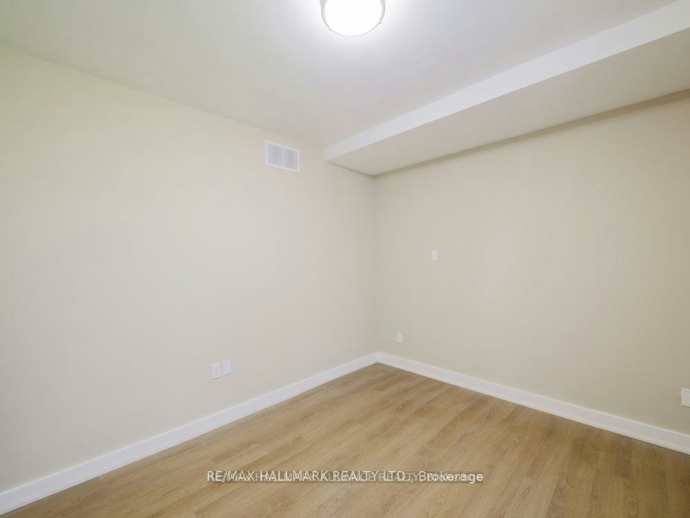 202-628 Danforth Avenue, Toronto, ON, M4K 1R3 - 10