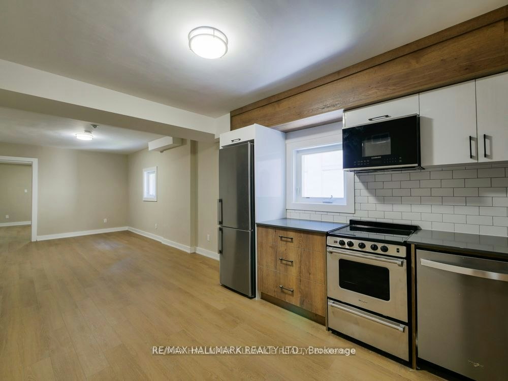202-628 Danforth Avenue, Toronto, ON, M4K 1R3 - 6