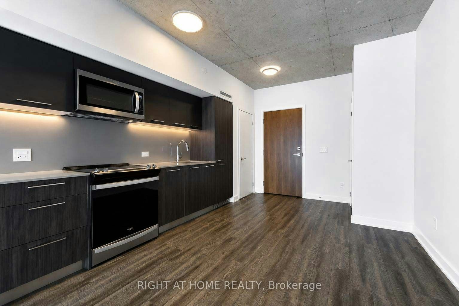 903-45 Baseball Place, Toronto, ON, M4M 0H1 - 6