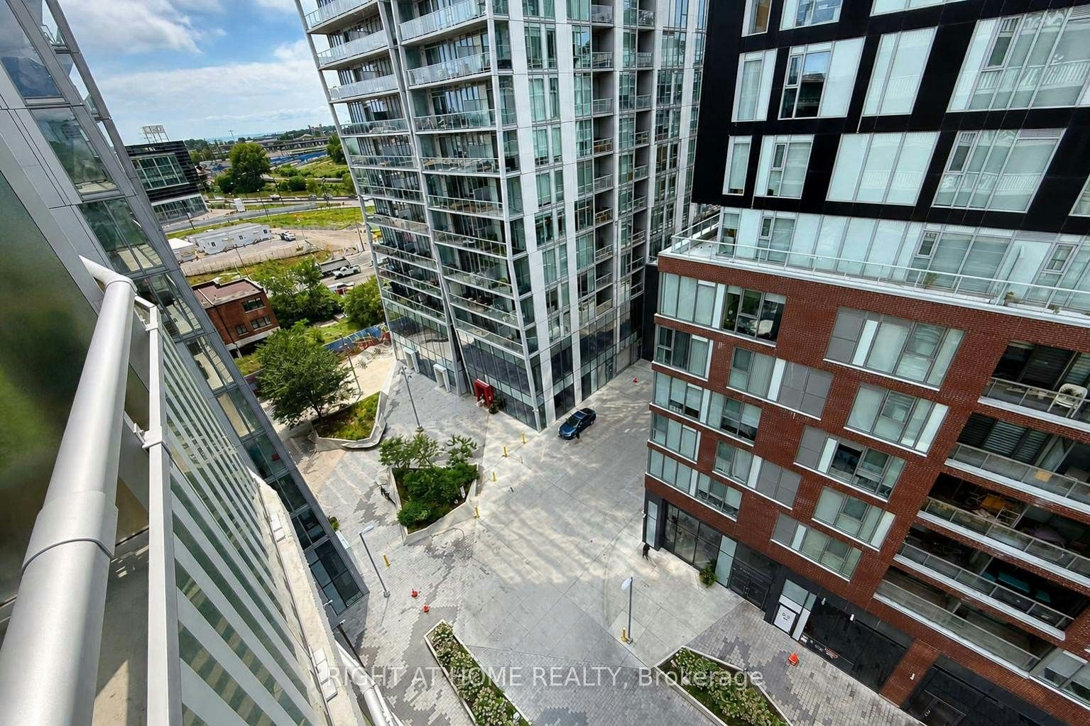 903-45 Baseball Place, Toronto, ON, M4M 0H1 - 16