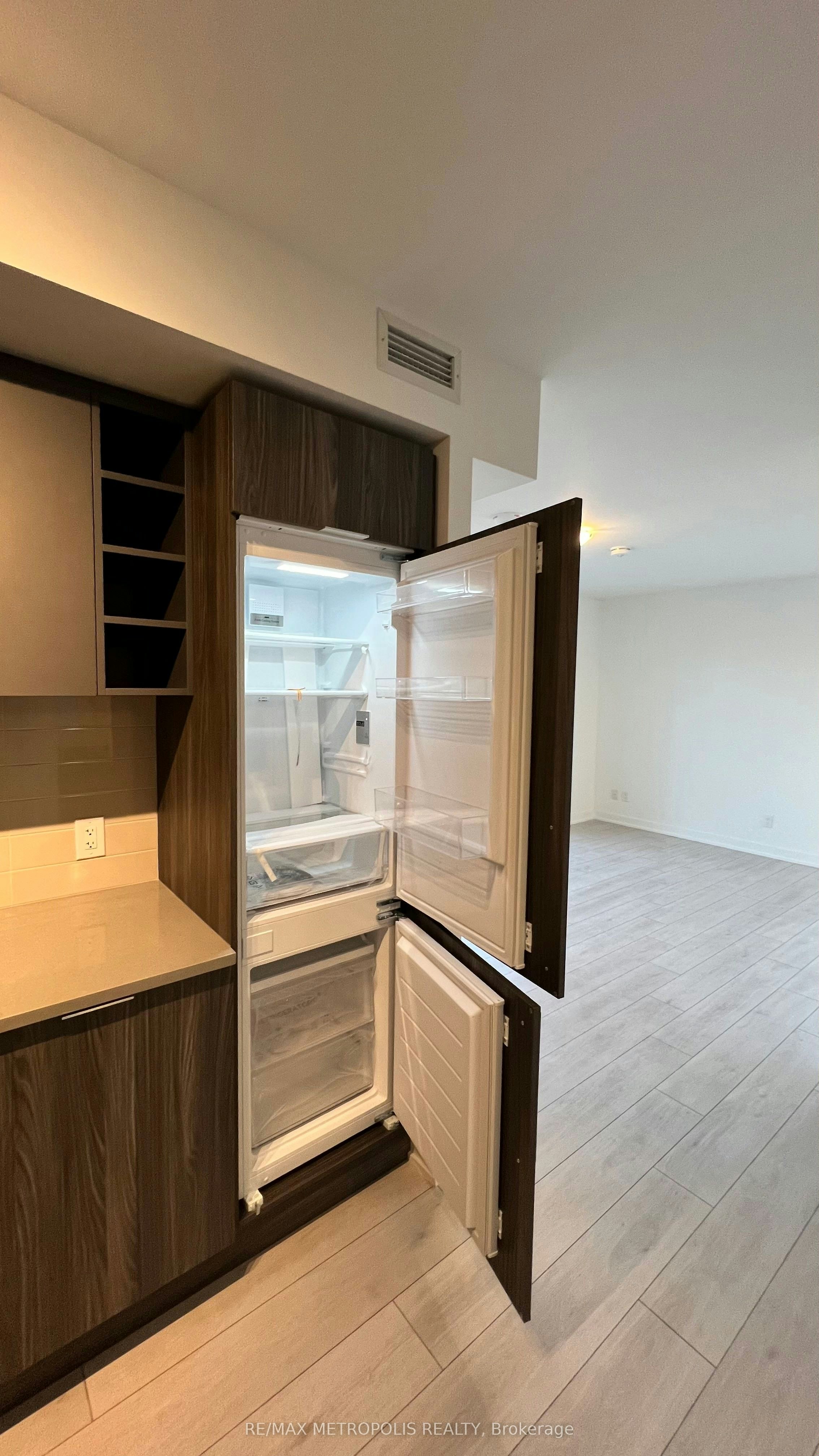 2109-2033 Kennedy Road, Toronto, ON, M1T 0B9 - 9
