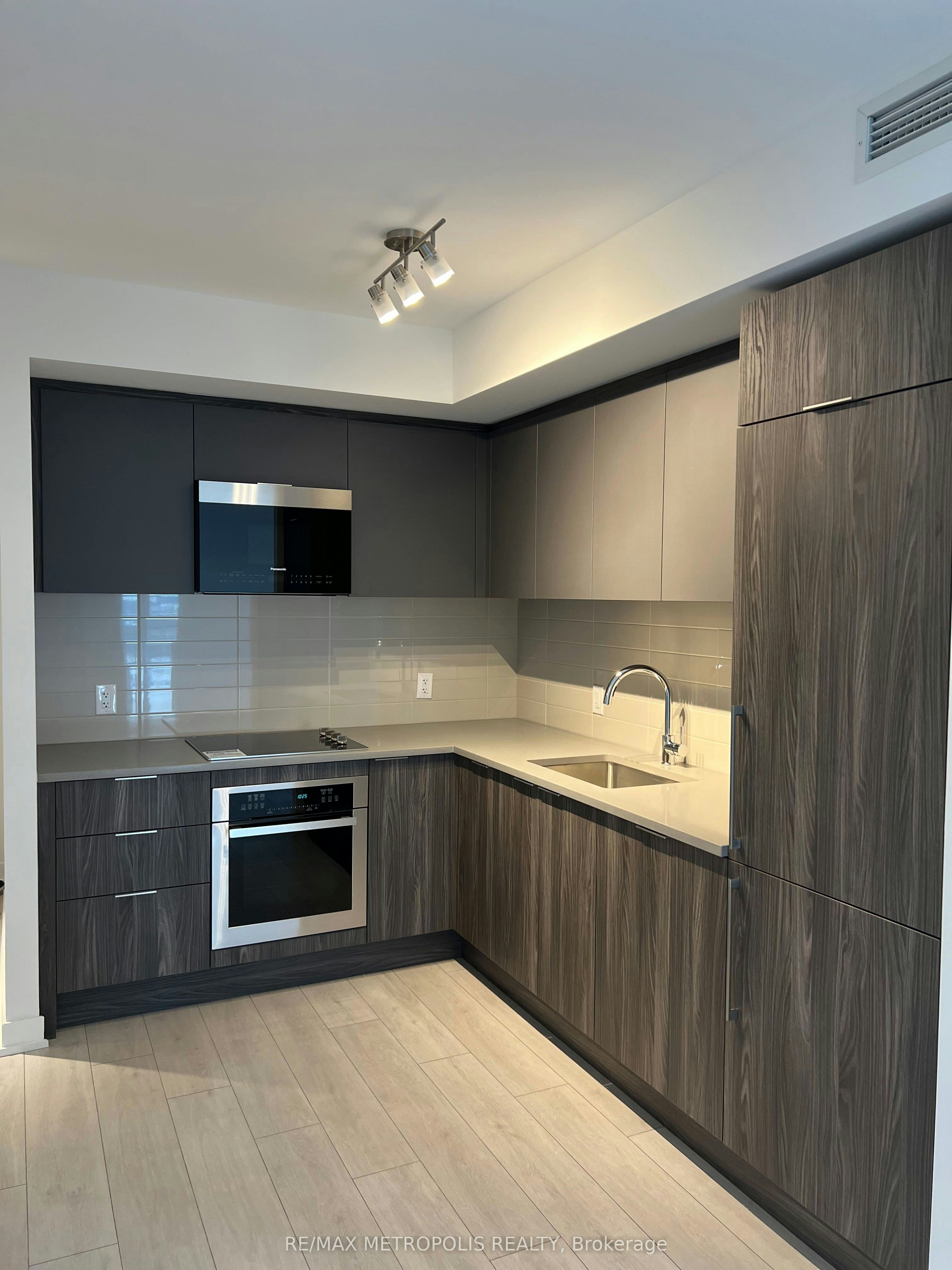 2109-2033 Kennedy Road, Toronto, ON, M1T 0B9 - 3