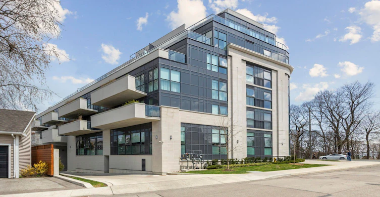 307-1400 Kingston Road, Toronto, ON, M1N 1R3 - 2