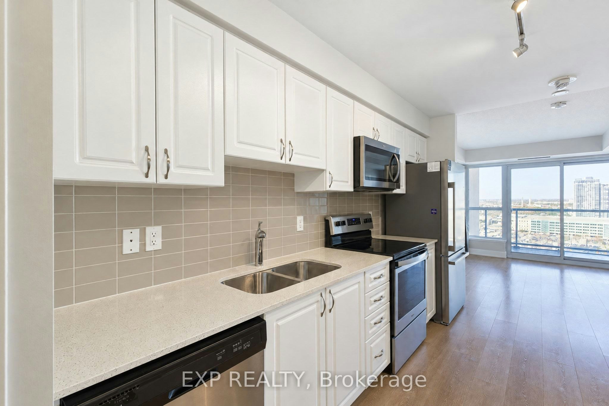 1603-1255 Bayly Street, Pickering, ON, L1W 0B6 - 6