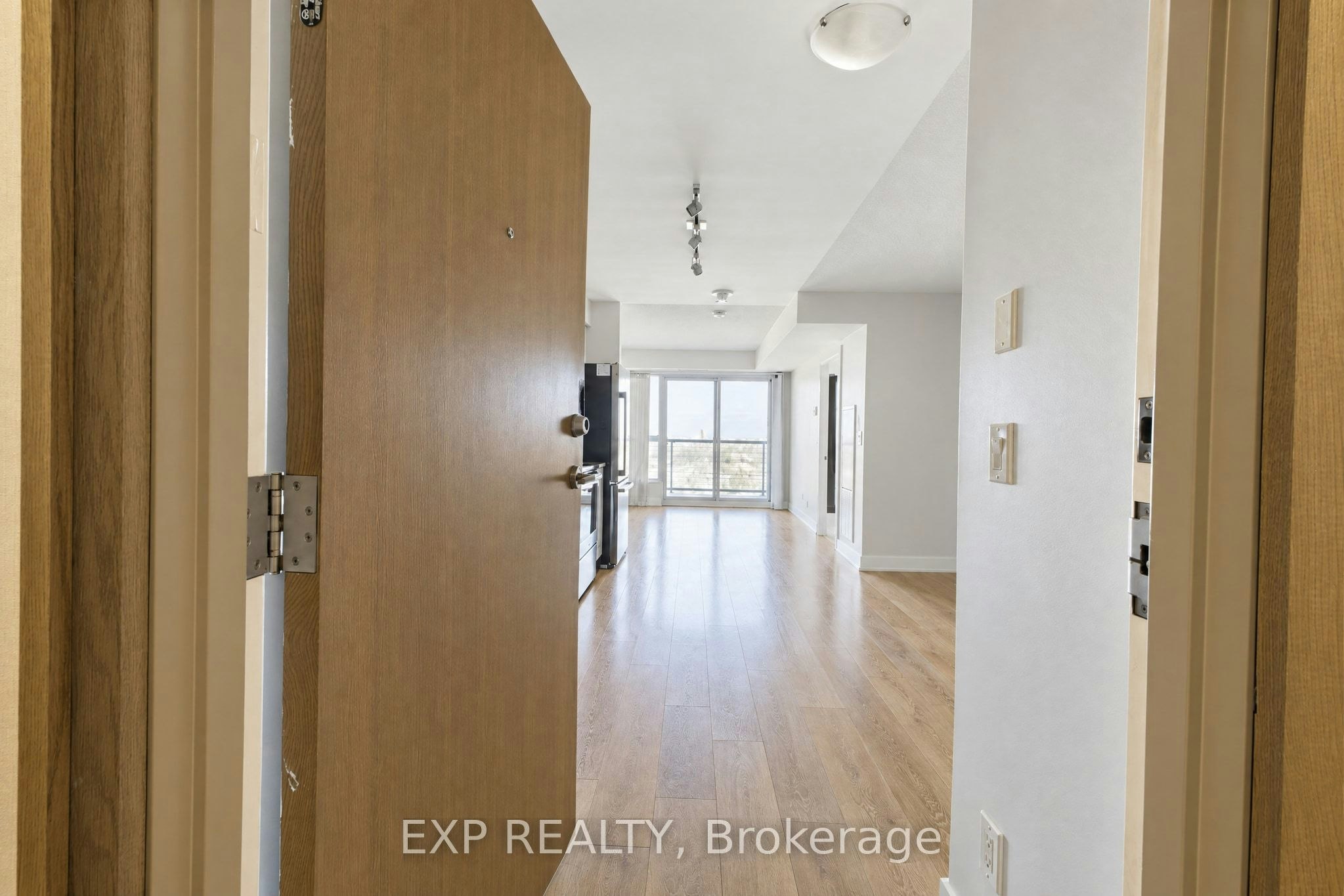 1603-1255 Bayly Street, Pickering, ON, L1W 0B6 - 3