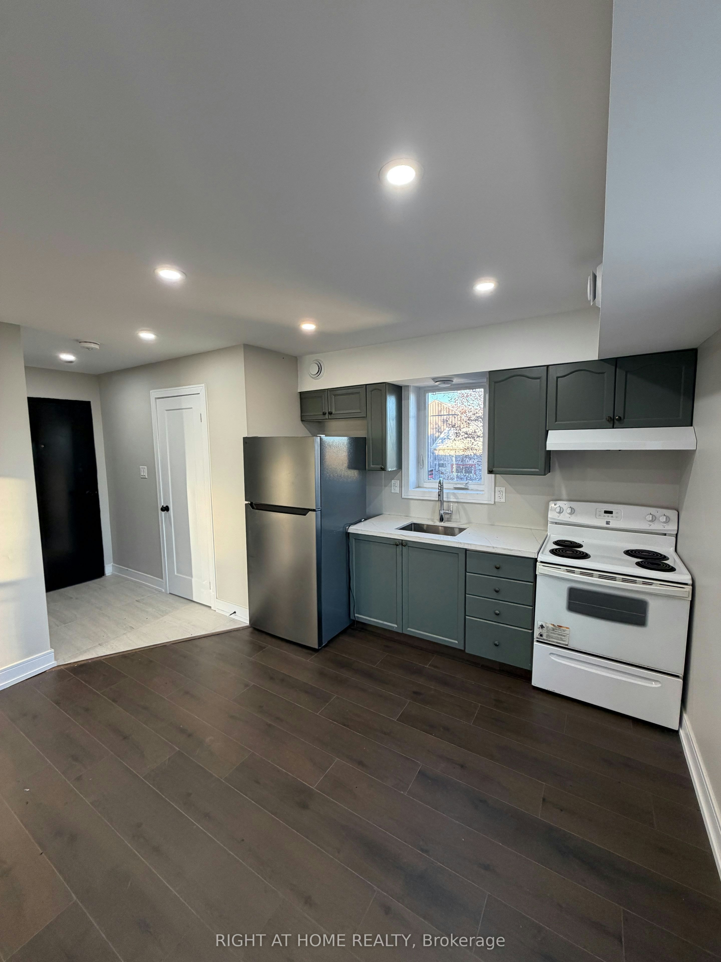 3A-2885 Altona Road, Pickering, ON, L1X 0J9 - 2